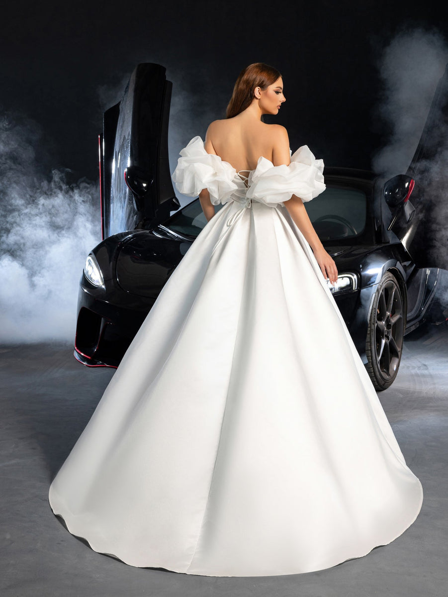 off the shoulder puff sleeve wedding dress Gorgeous Sleeves Split Satin A-line – Faeriesty Color:BLK Real Chainmail Dress Flores a tad more classic what to wear as a bride