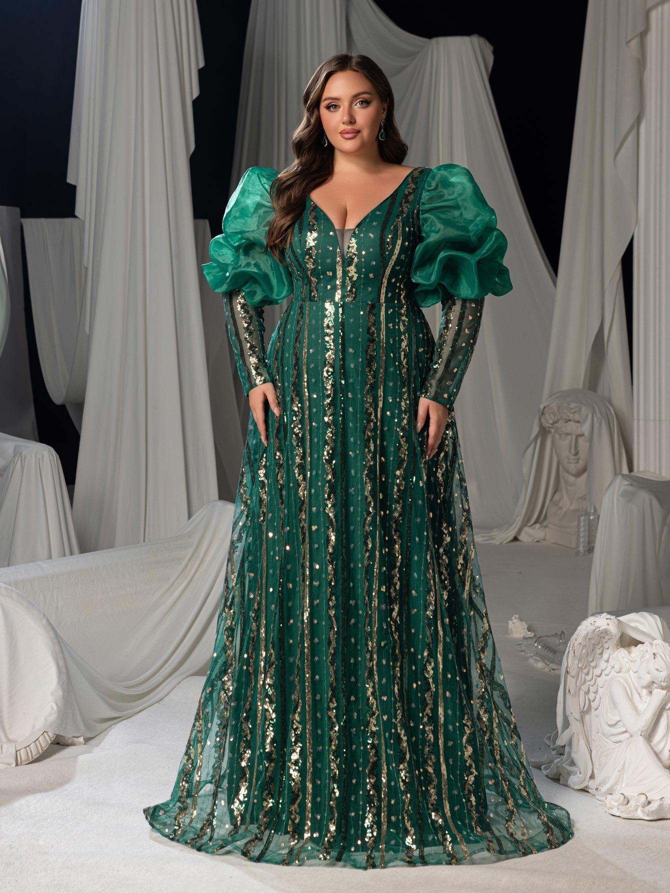 Plus Luxury Plunging Neck Backless Gigot Sleeves Maxi Prom Dress