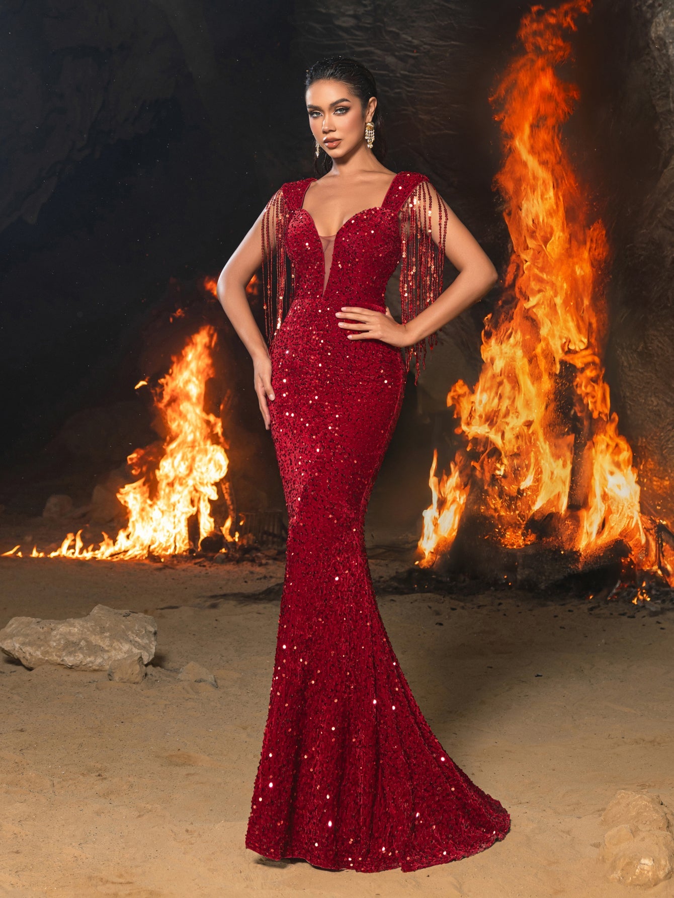 Gorgeous Sweetheart Neck Mermaid Hem Sequin Fringed Evening Dress