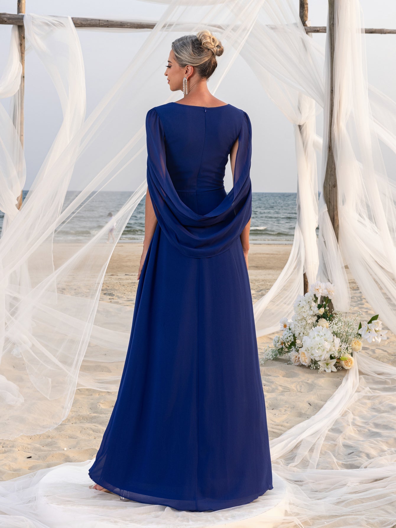 Womens' V-Neck Long-Sleeve Evening Gown with Short Flutter Sleeves – Flowing Tulle Shawl for Outdoor Ceremonies, Formal Garden Parties & Upscale Evening Events