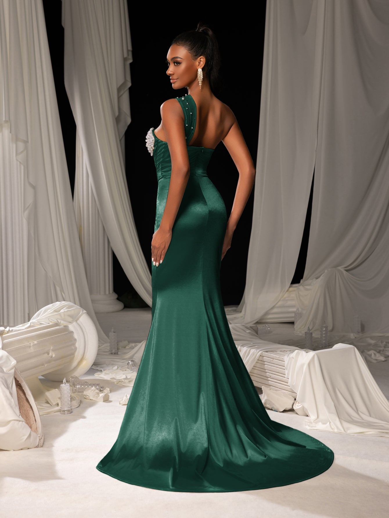 Elegant One Shoulder Mermaid Hem Satin Evening Dress with Pearl Accents