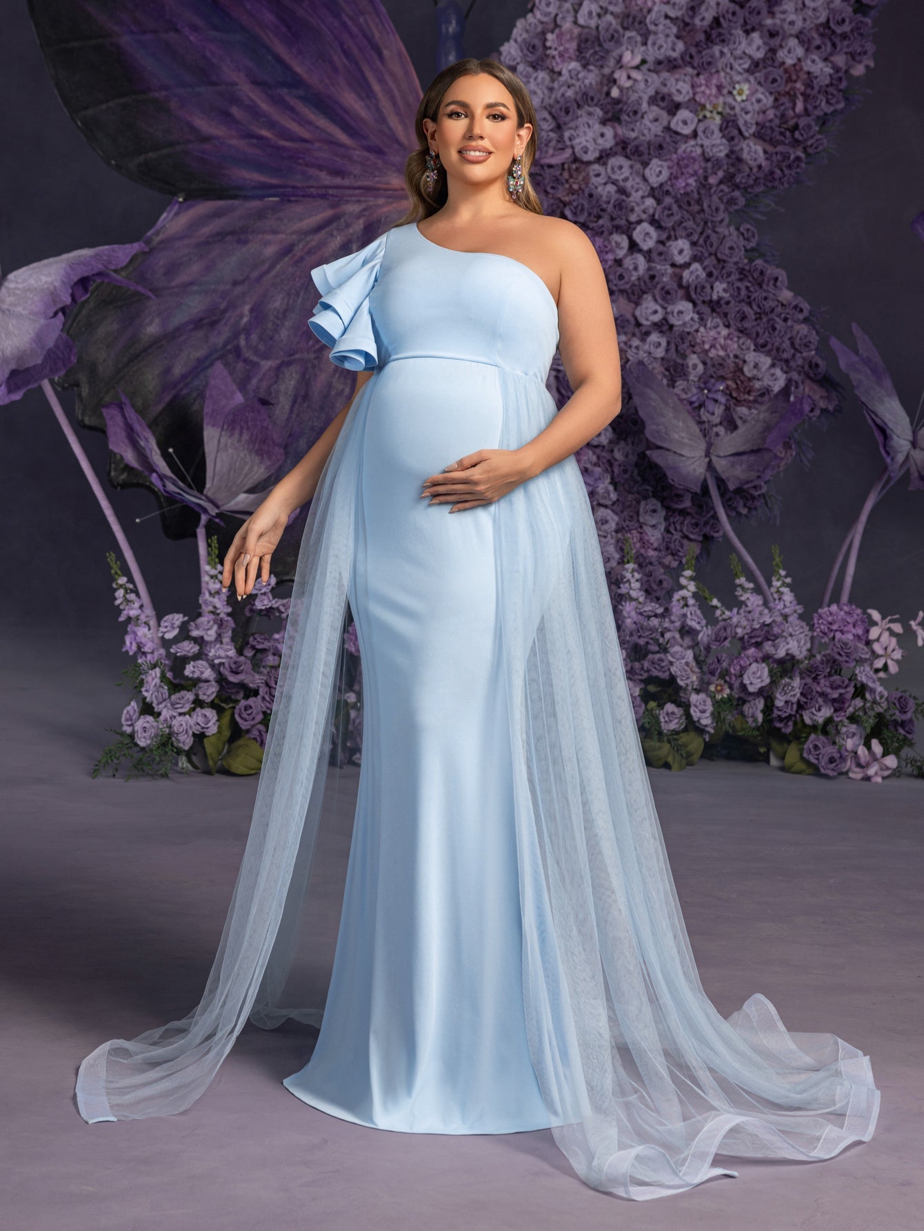 Plus Maternity  Evening Gown with Asymmetrical Ruffle Neckline & Tulle Train – Elegant Pregnancy Evening Dress for Photoshoots & Galas