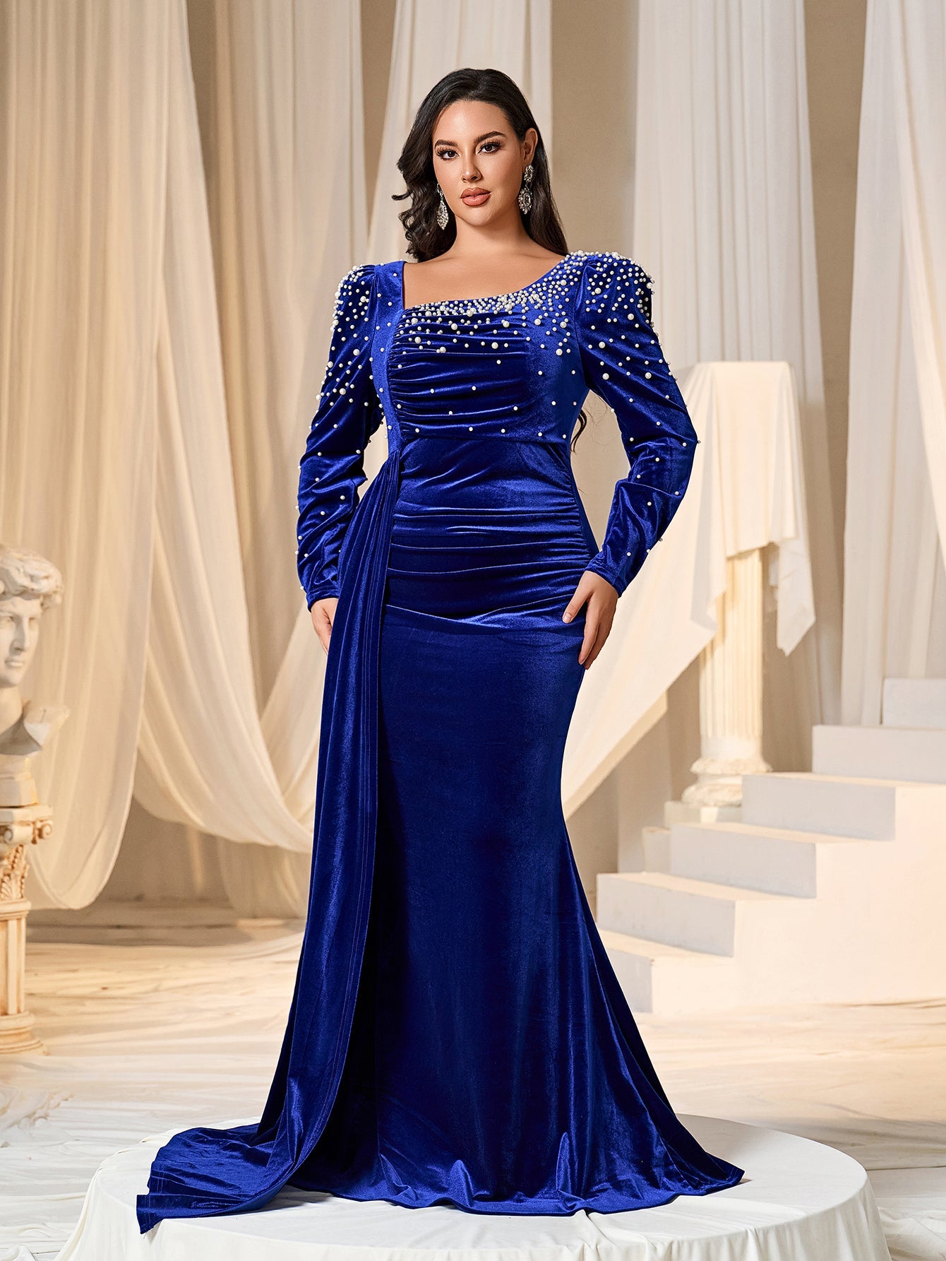 Plus Elegant Pearl Embellished Diagonal Neck Mermaid Hem Velvet Evening Dress