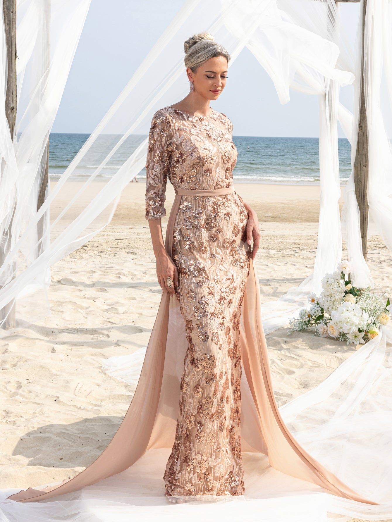 Womens' Luxurious Evening Gown with Embroidered Sequin Detailing & Chiffon Skirt – Sculpted Bodice & Sheer Train for Formal Galas