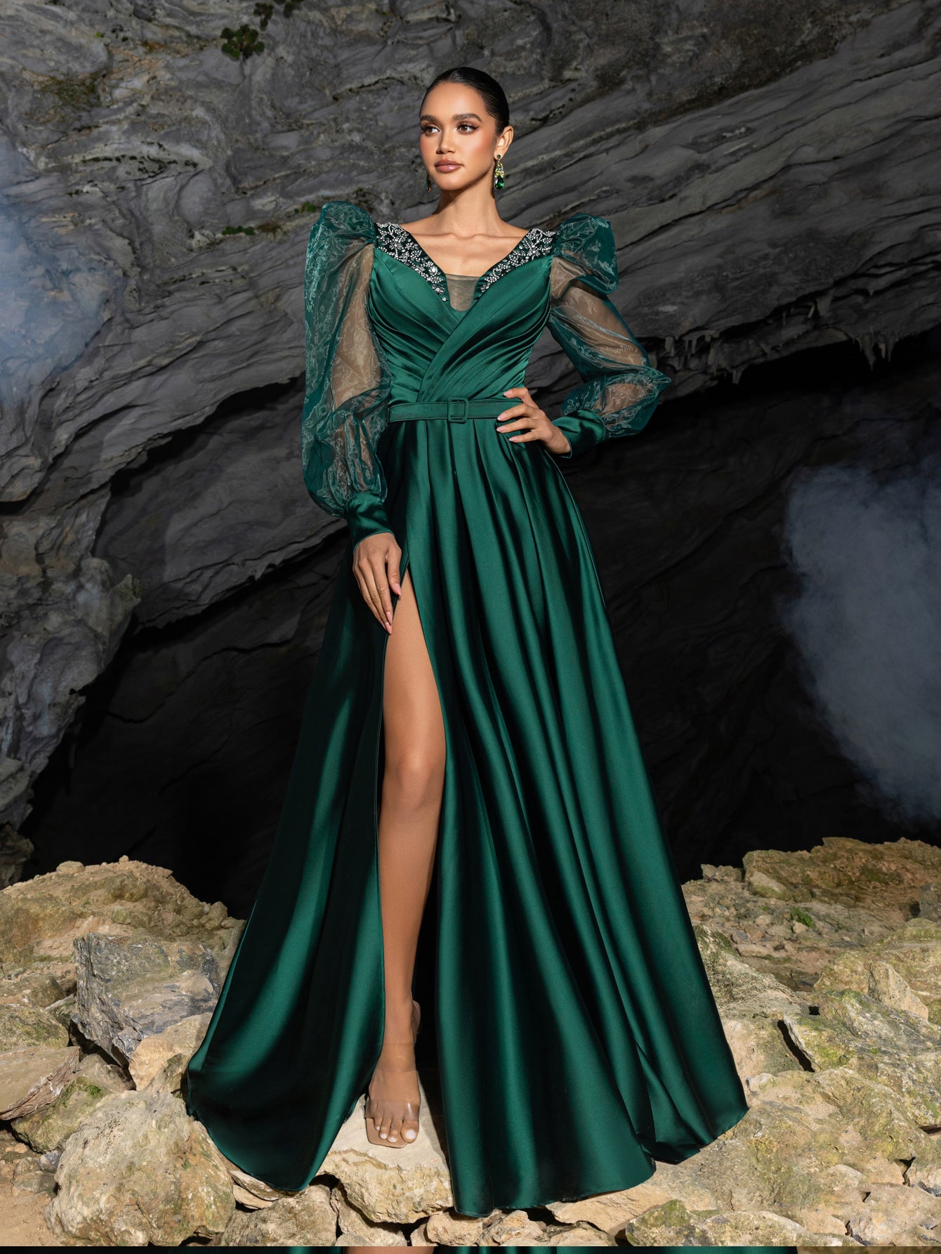 Elegant Satin A-line Evening Gown with V-Neck, Tulle Puff Sleeves and High Slit