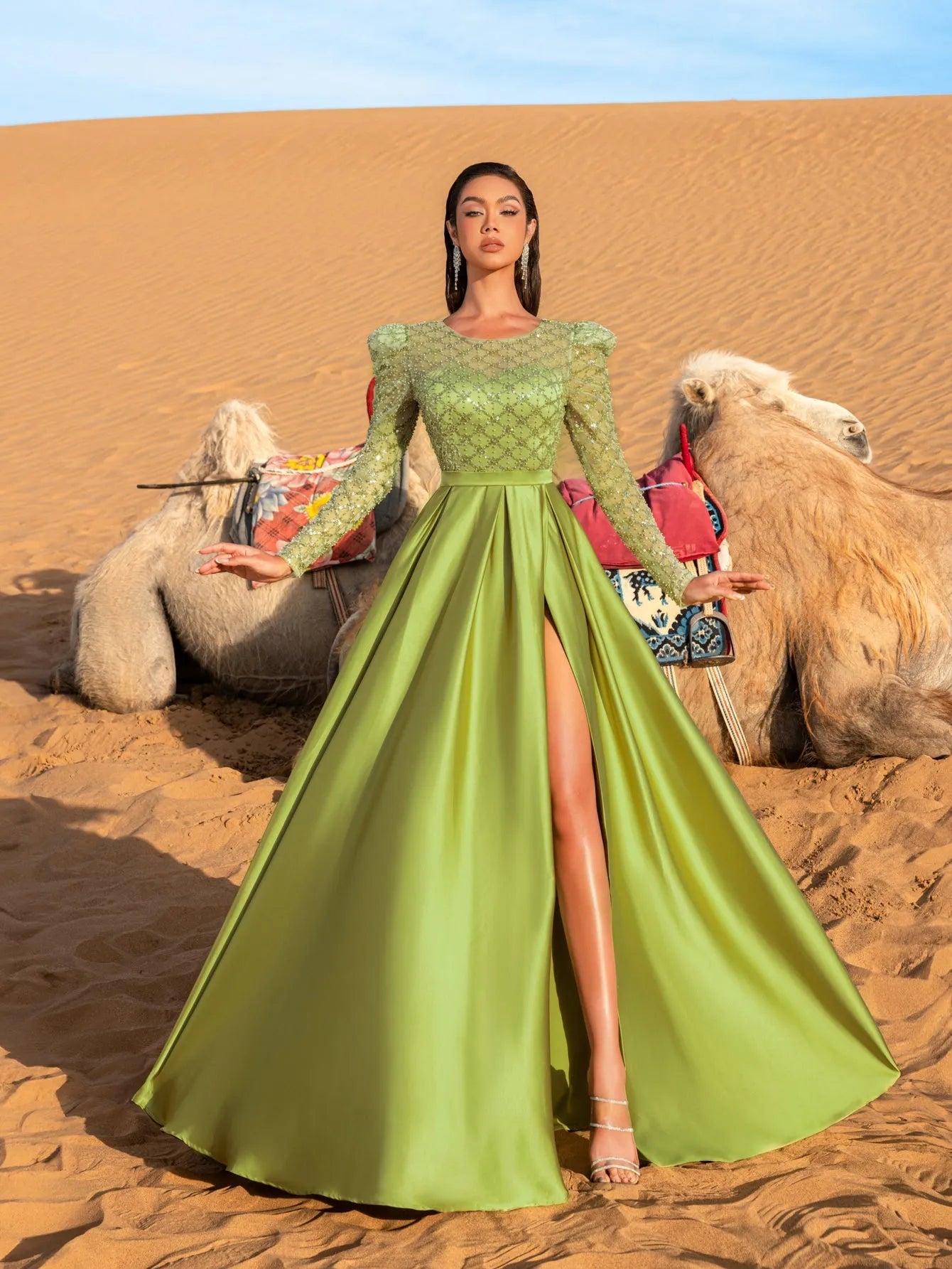 Luxury Gorgeous Round Neck Long Sleeves Beaded Sequin Prom Dress Green / XS Luxury Gorgeous Round Neck Long Sleeves Beaded Sequin Prom Dress Green / XS