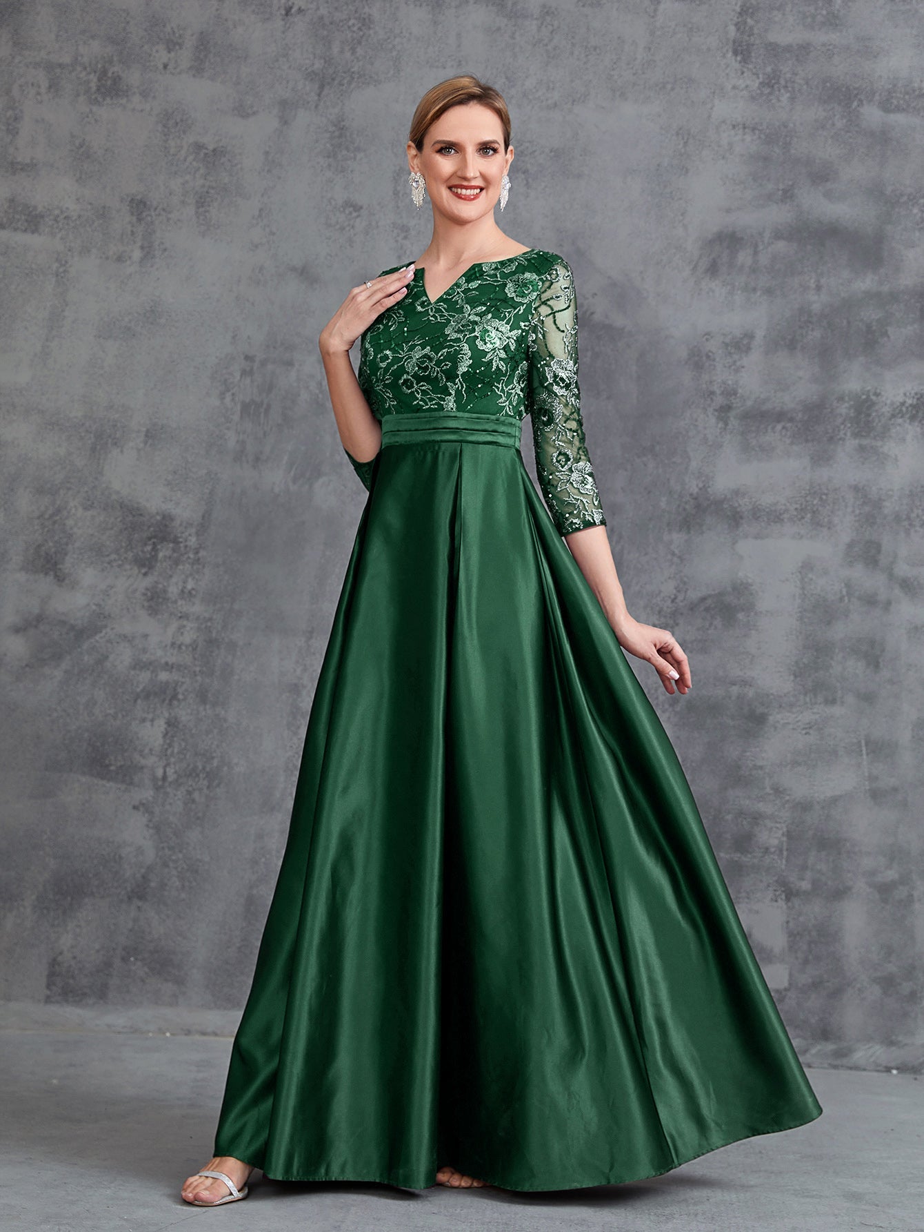 Womens' Glamorous Evening Gown: Allover Sequin-Embroidered Bodice & Satin A-Line Skirt – Elegant Formal Dress for Black-Tie Events