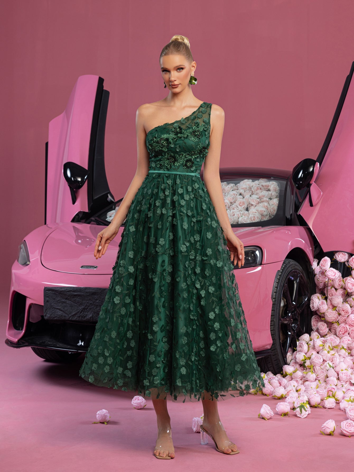 Midi Elegant Floral Applique Gown with Voluminous Skirt – Spring/Summer Party Dress for Garden Parties, Weddings & Outdoor Events