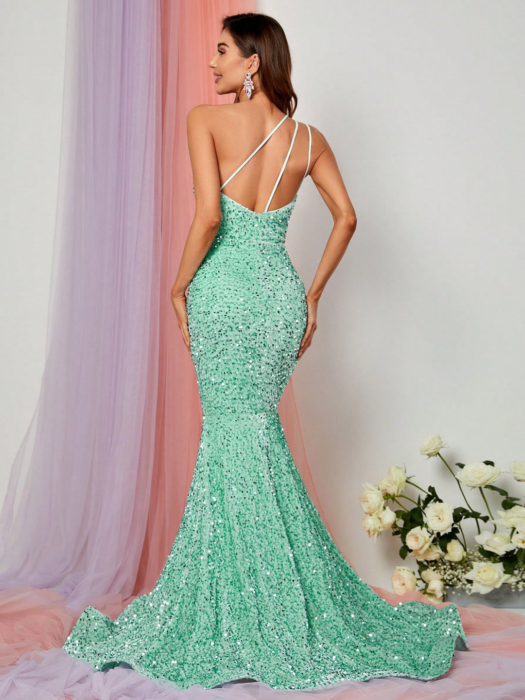 Elegant One Shoulder Sleeveless Sequin Mermaid Dresses