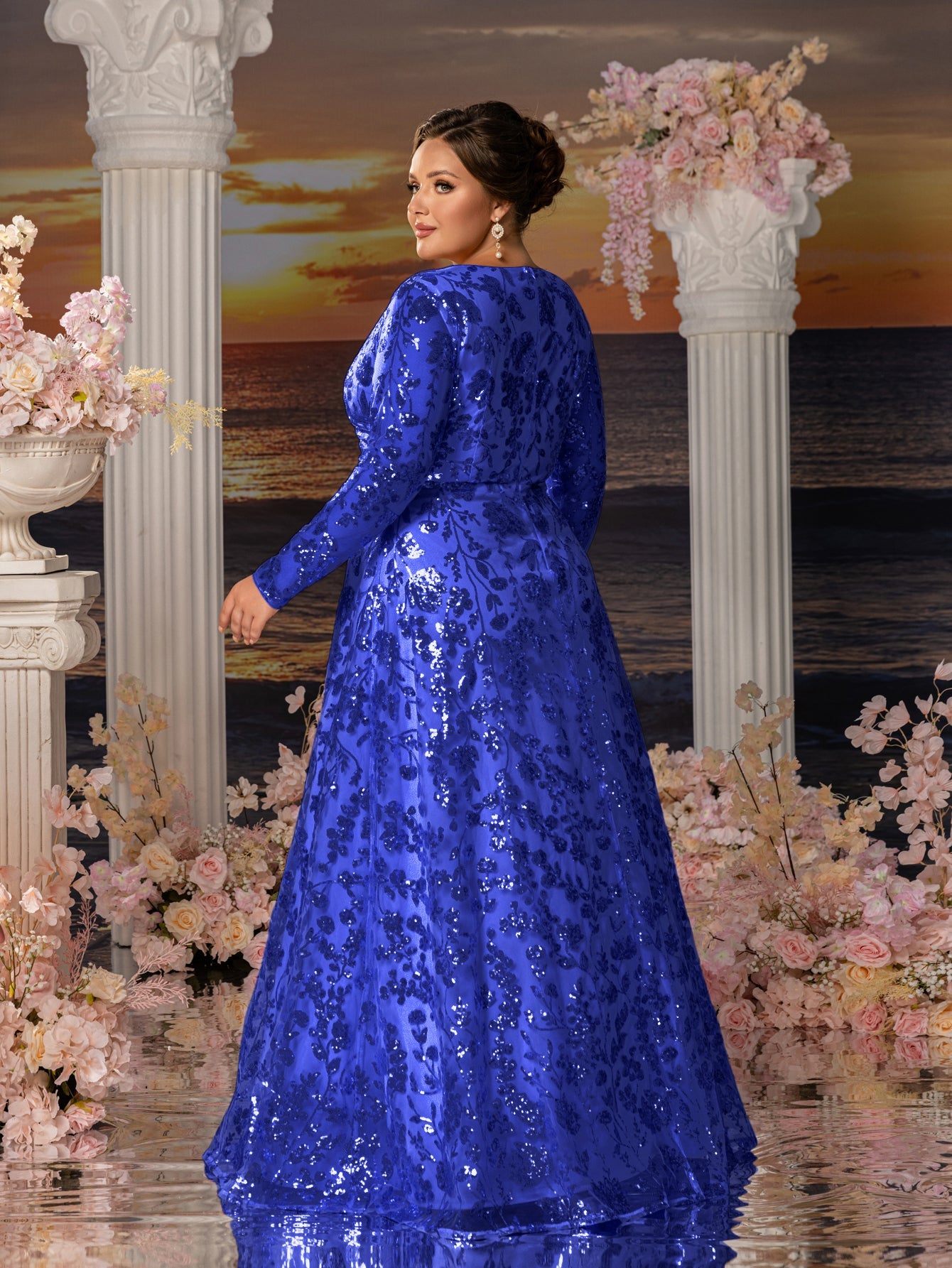 Plus Womens' Elegant V-Neck Evening Gown with Delicate Lace & Silver Embroidery – Long Flowing Skirt for Seaside Weddings & Romantic Beach Events