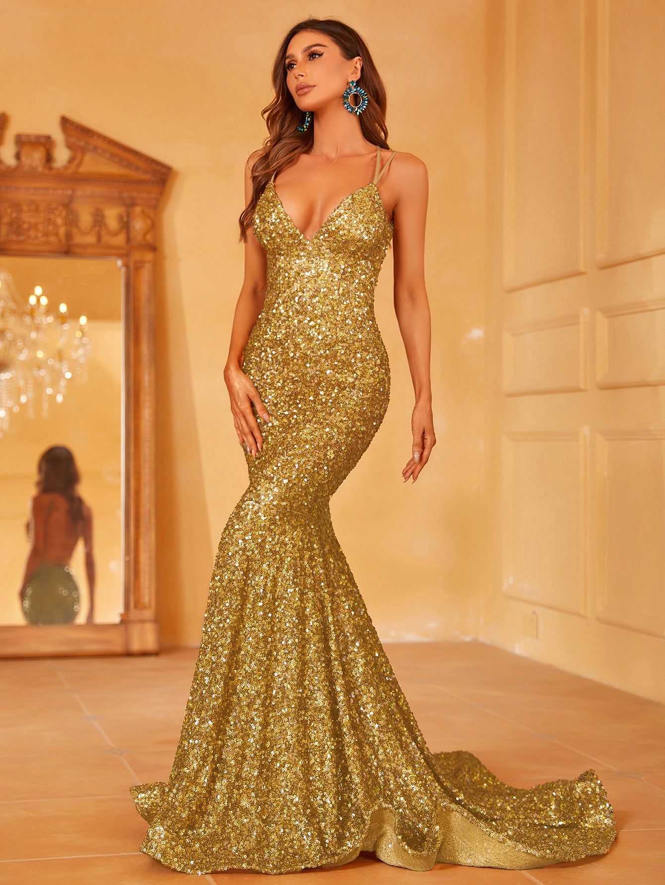 Elegant Spaghetti Strap Backless Sequin Mermaid Dresses