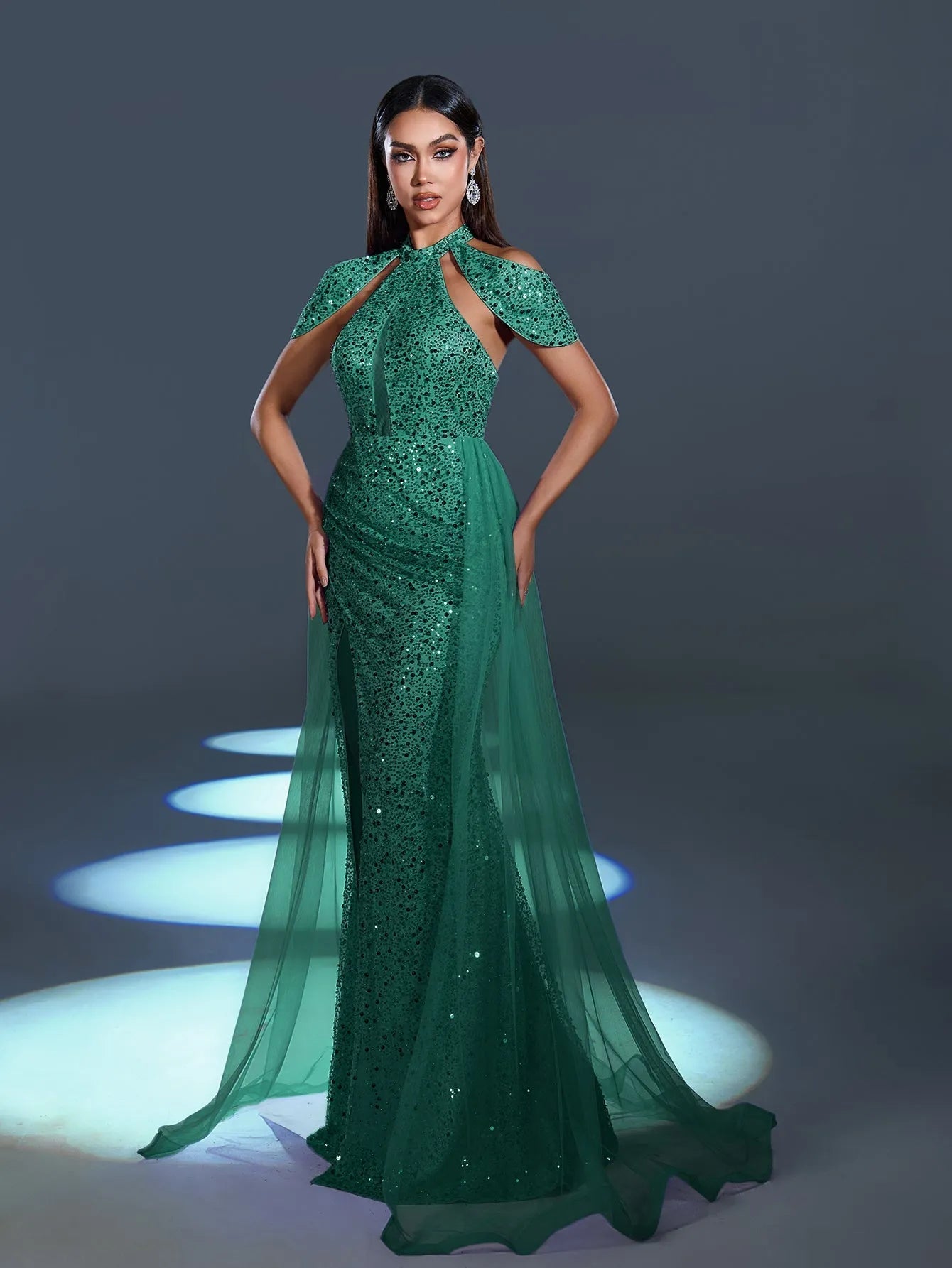 Elegant Mesh Overlay Split Mermaid Hem Sequined Beaded Evening Dress Champagne / M Elegant Mesh Overlay Split Mermaid Hem Sequined Beaded Evening Dress Champagne / M