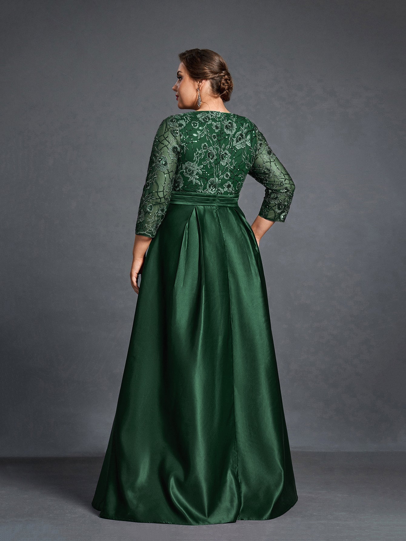 Plus Womens' Evening Gown: Allover Sequin-Embroidered Bodice & Satin A-Line Skirt – Elegant Formal Dress for Black-Tie Events