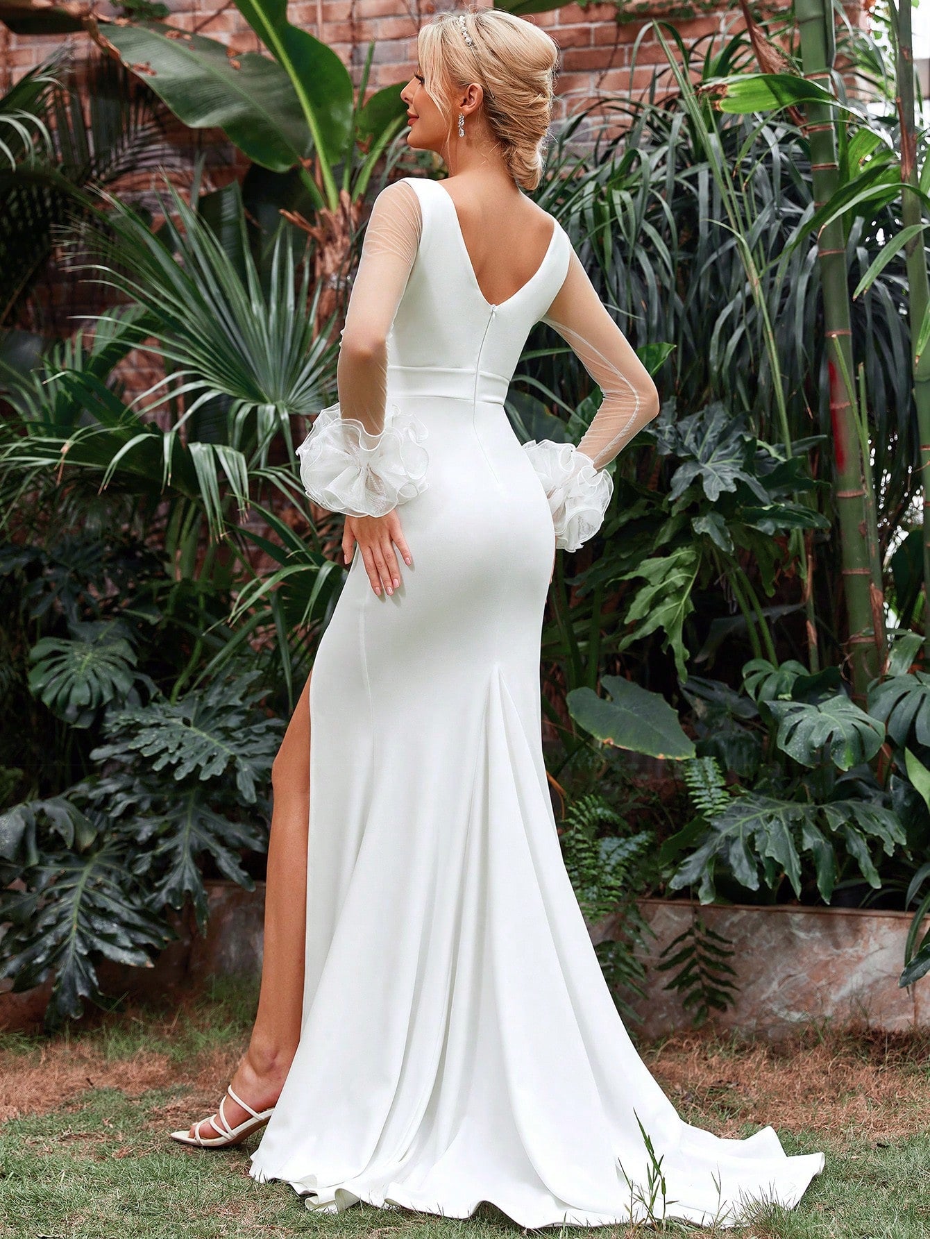 Elegant Split Thigh Mermaid Hem Wedding Dresses