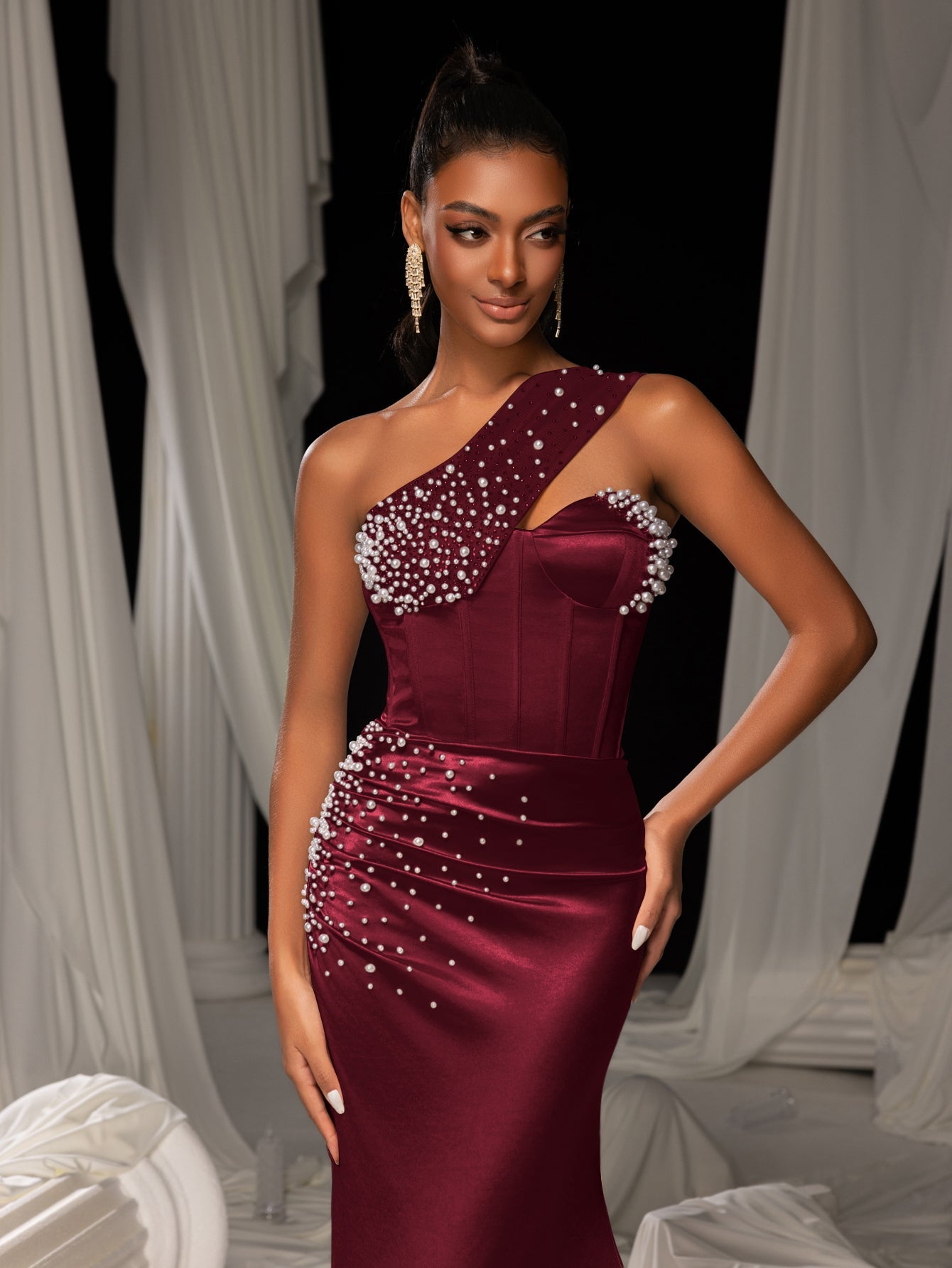 Elegant One Shoulder Mermaid Hem Satin Evening Dress with Pearl Accents