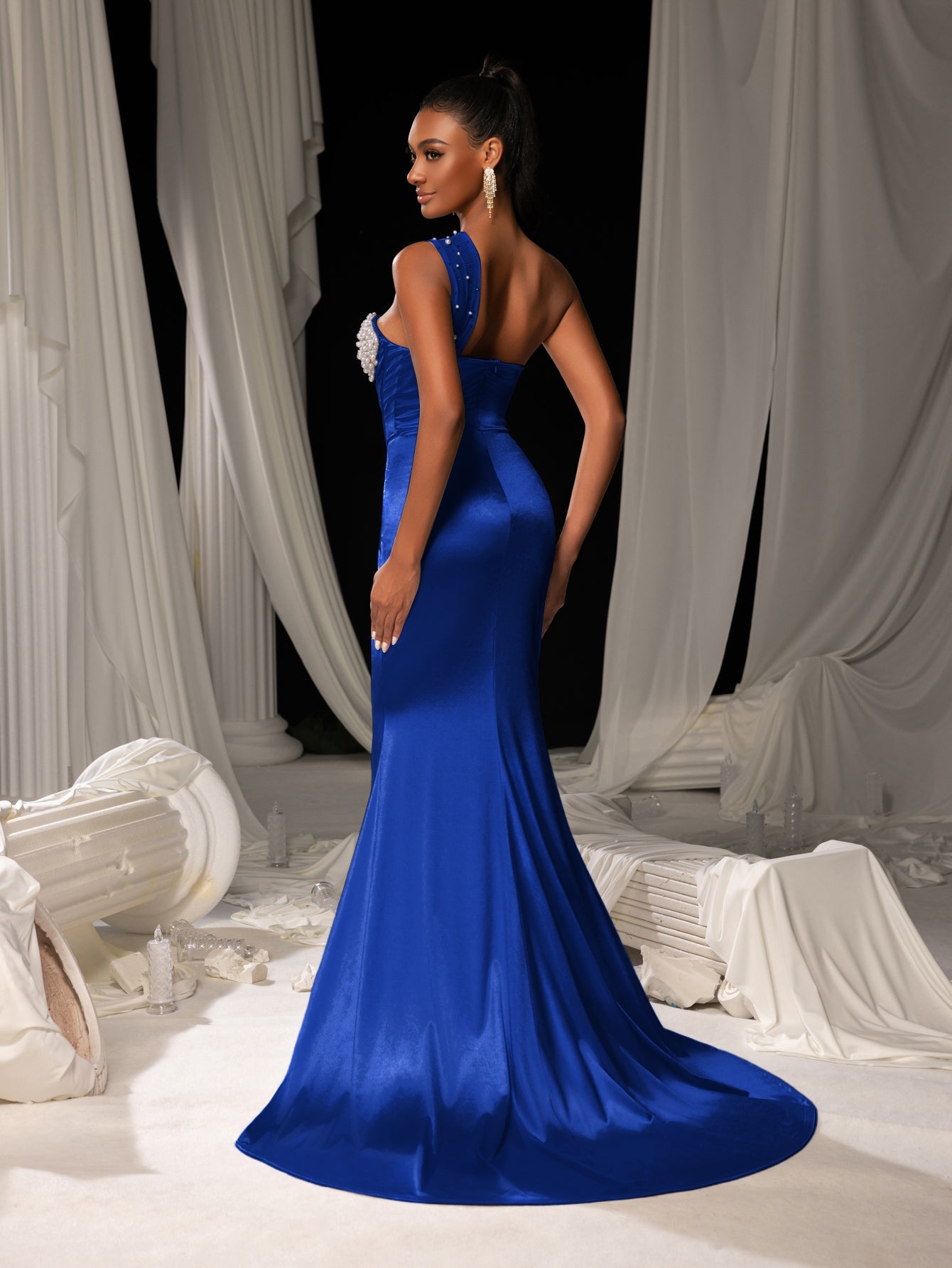 Elegant One Shoulder Mermaid Hem Satin Evening Dress with Pearl Accents