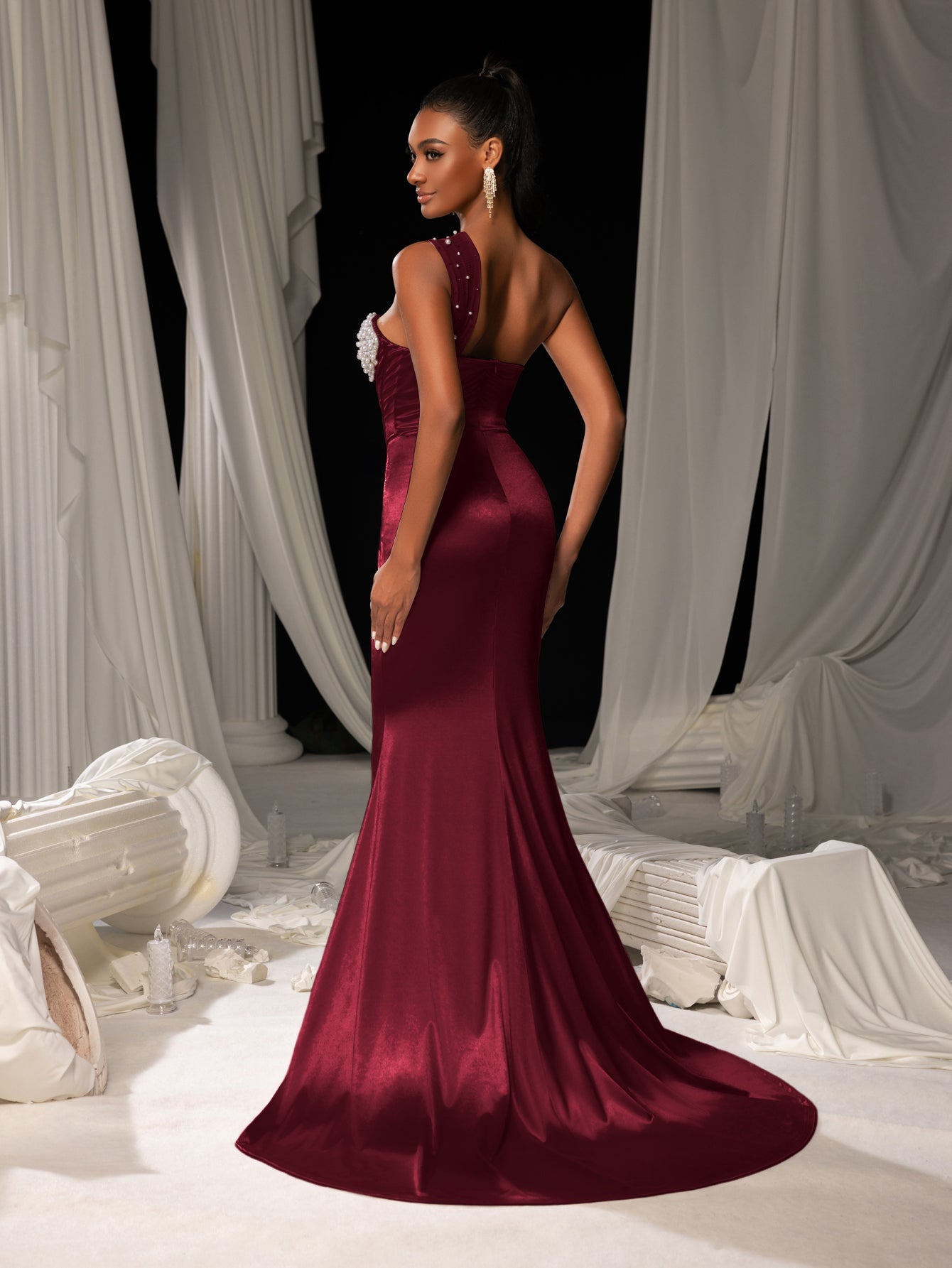 Elegant One Shoulder Mermaid Hem Satin Evening Dress with Pearl Accents