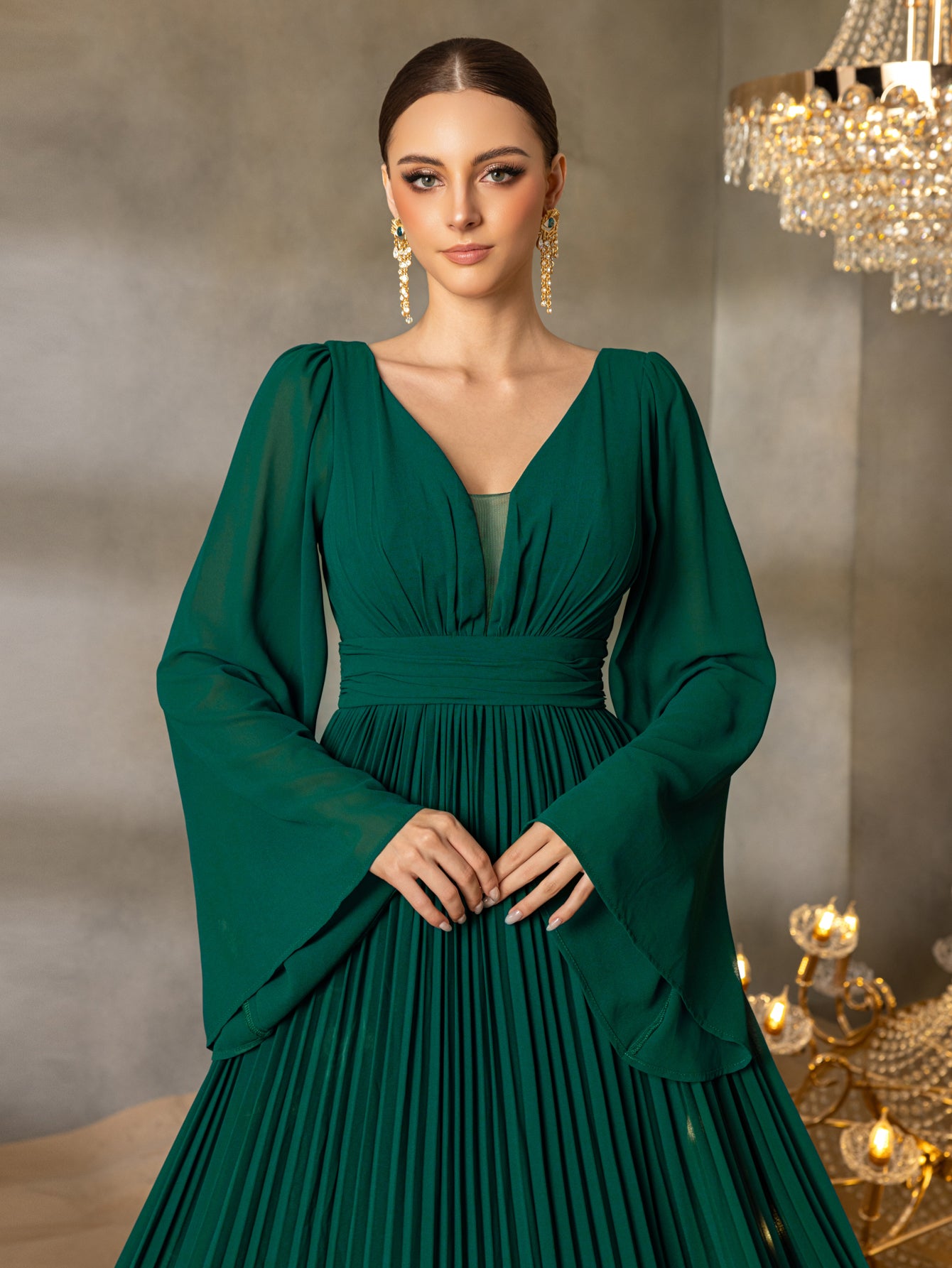 Plunging Neck Flared Sleeves Pleated Chiffon Dresses – Faeriesty Plunging Neck Flared Sleeves Pleated Chiffon Dresses – Faeriesty