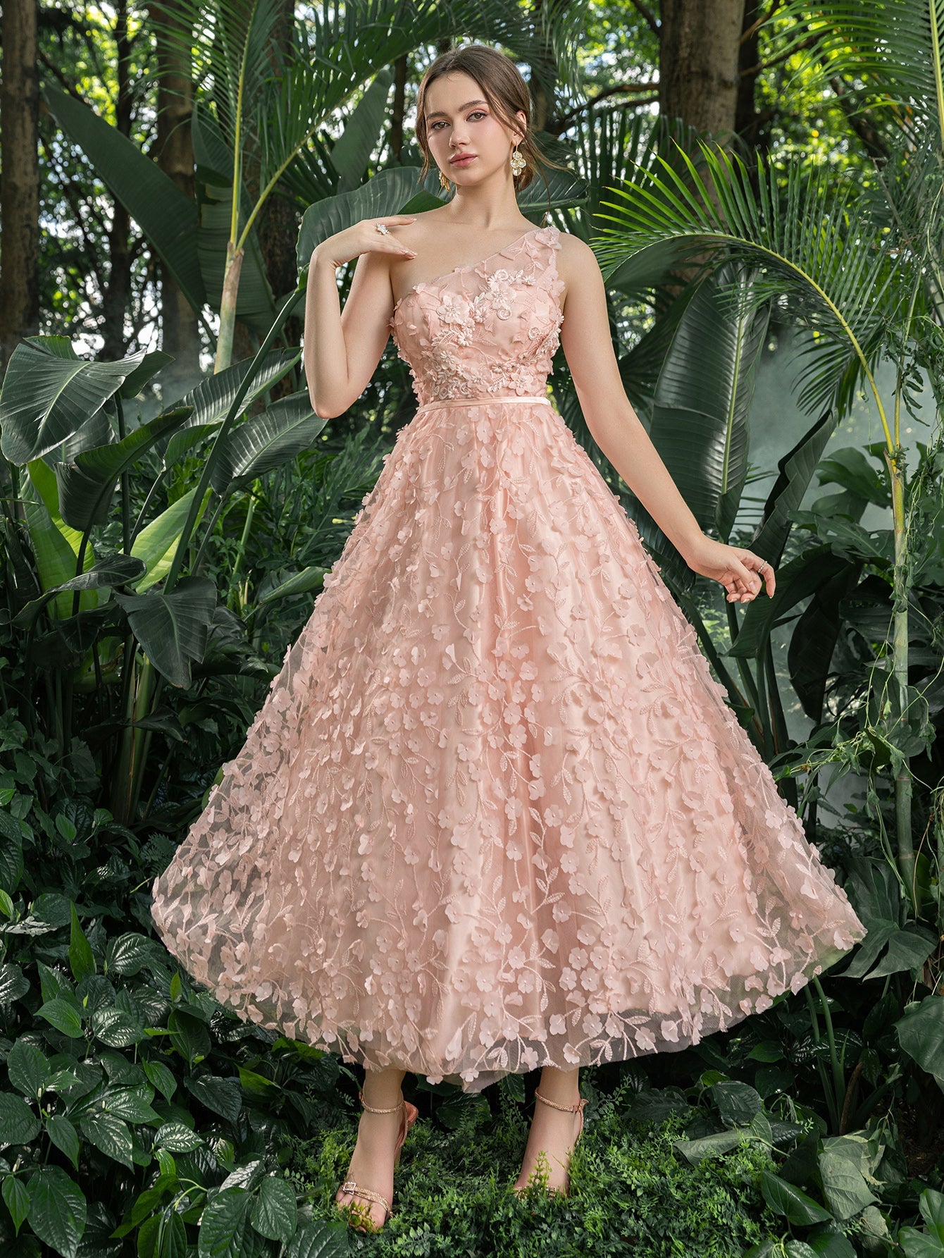 Midi Elegant Floral Applique Gown with Voluminous Skirt – Spring/Summer Party Dress for Garden Parties, Weddings & Outdoor Events