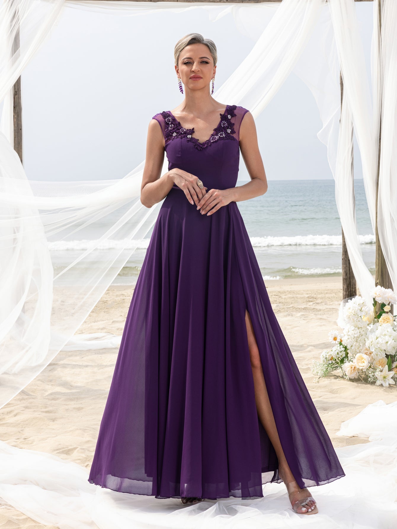 Womens' Elegant Mother-of-the-Bride Gown: Floral Appliqué V Neck & Chiffon Skirt – Open-Back Wedding Formal Dress