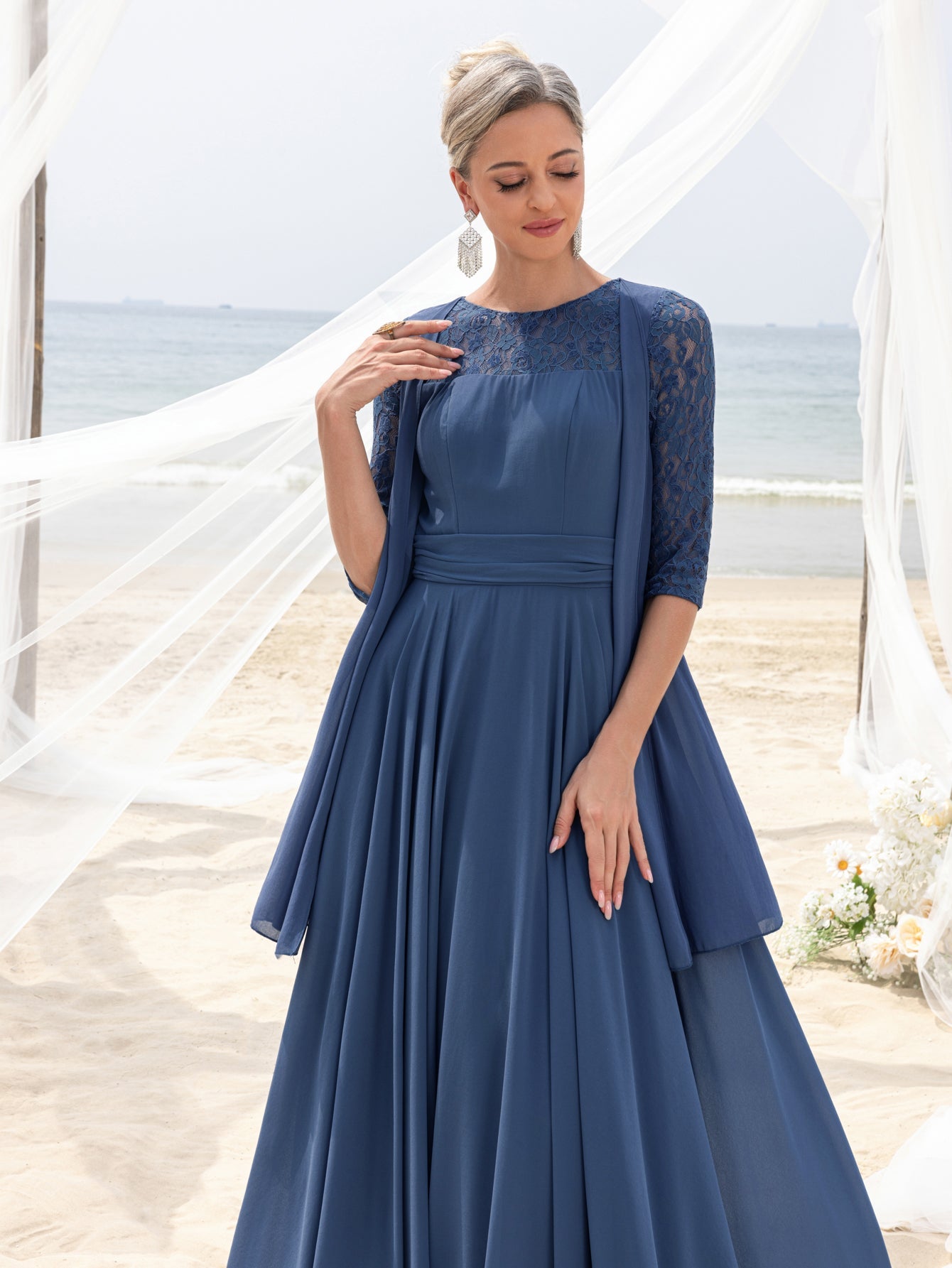 Womens' Lace & Chiffon Mother-of-the-Bride Dress: Flowing Beach Wedding Gown with Mid-Sleeve Detailing & Dramatic Skirt
