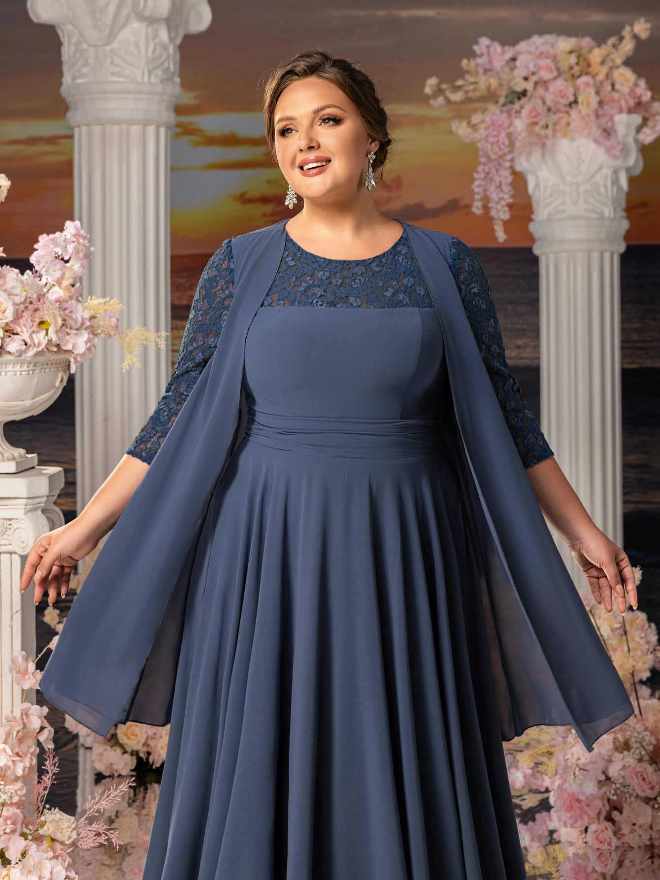 Plus Womens' Lace & Chiffon Mother-of-the-Bride Dress: Flowing Beach Wedding Gown with Mid-Sleeve Detailing & Dramatic Skirt