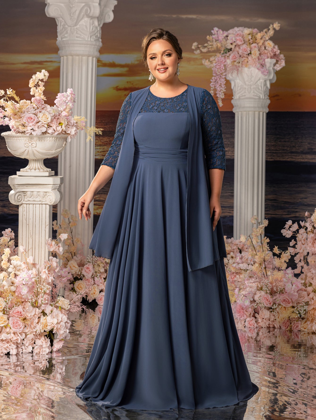 Plus Womens' Lace & Chiffon Mother-of-the-Bride Dress: Flowing Beach Wedding Gown with Mid-Sleeve Detailing & Dramatic Skirt