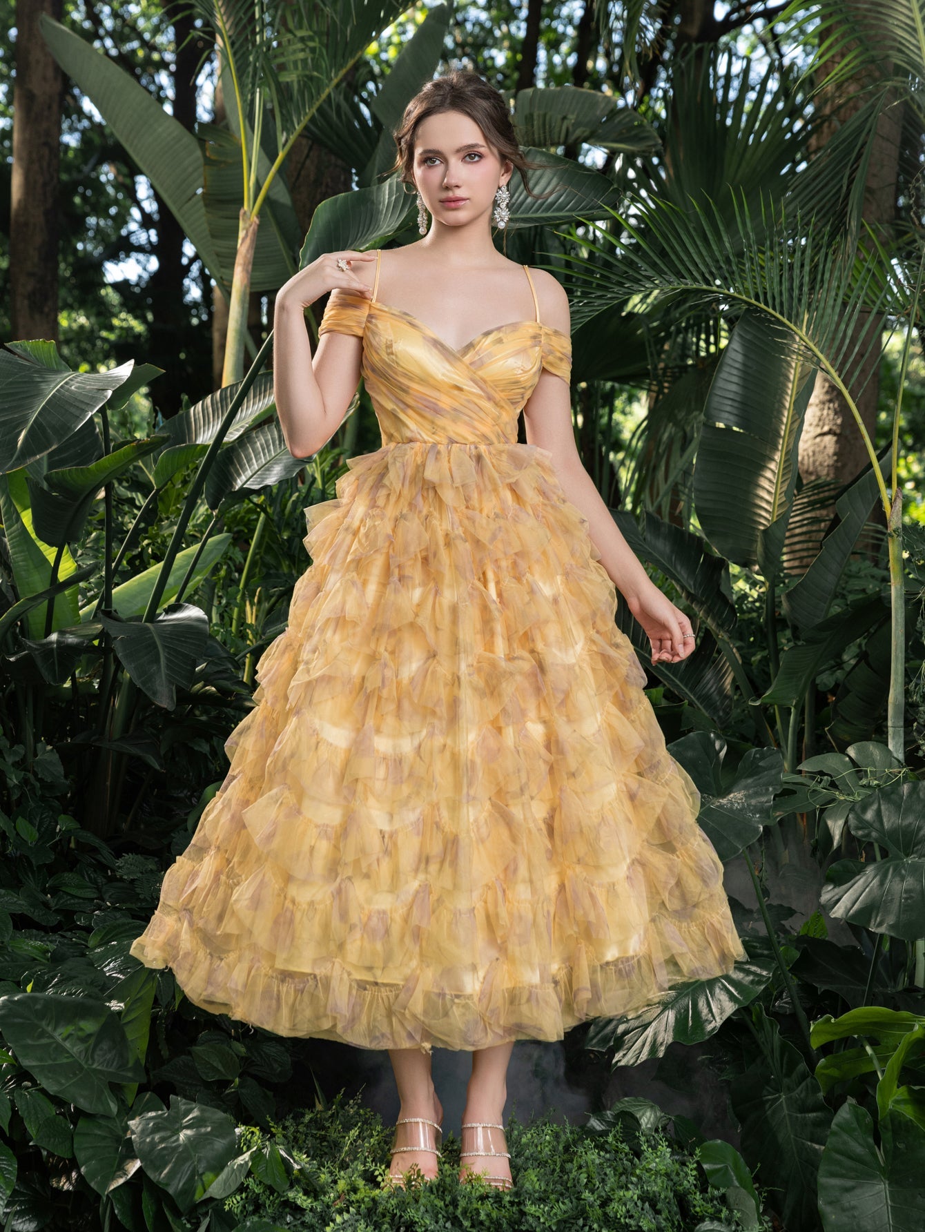 sweetheart neckline long dress Midi Sweetheart Neckline Tiered Maxi Dress – Voluminous Tulle Gown fo Yellow / M