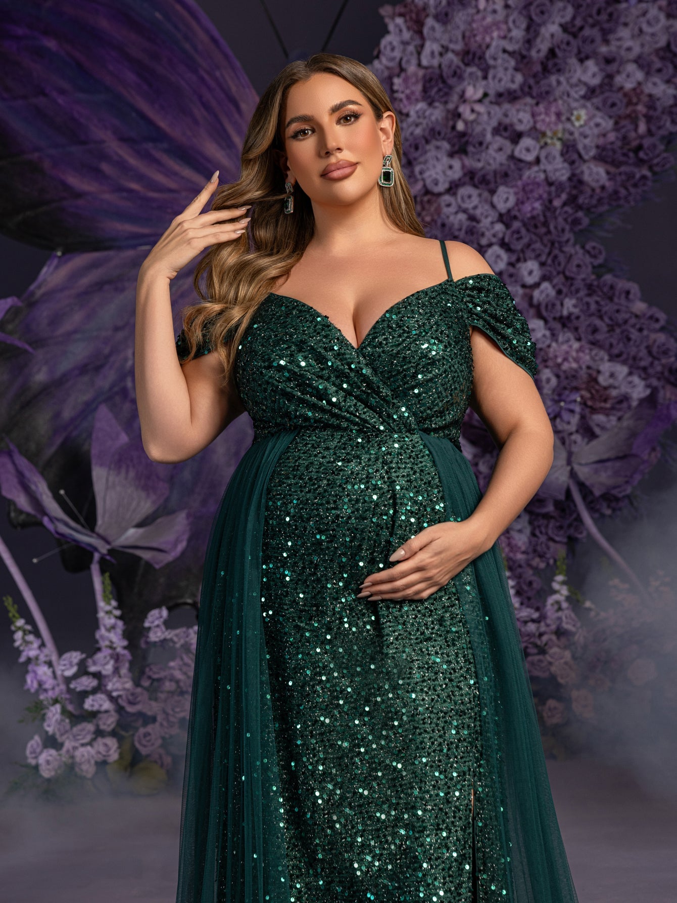 Plus Maternity  Glittering Evening Gown with Thigh-High Slit – Sequined Red Carpet Dress for Pregnancy Galas & Photoshoots
