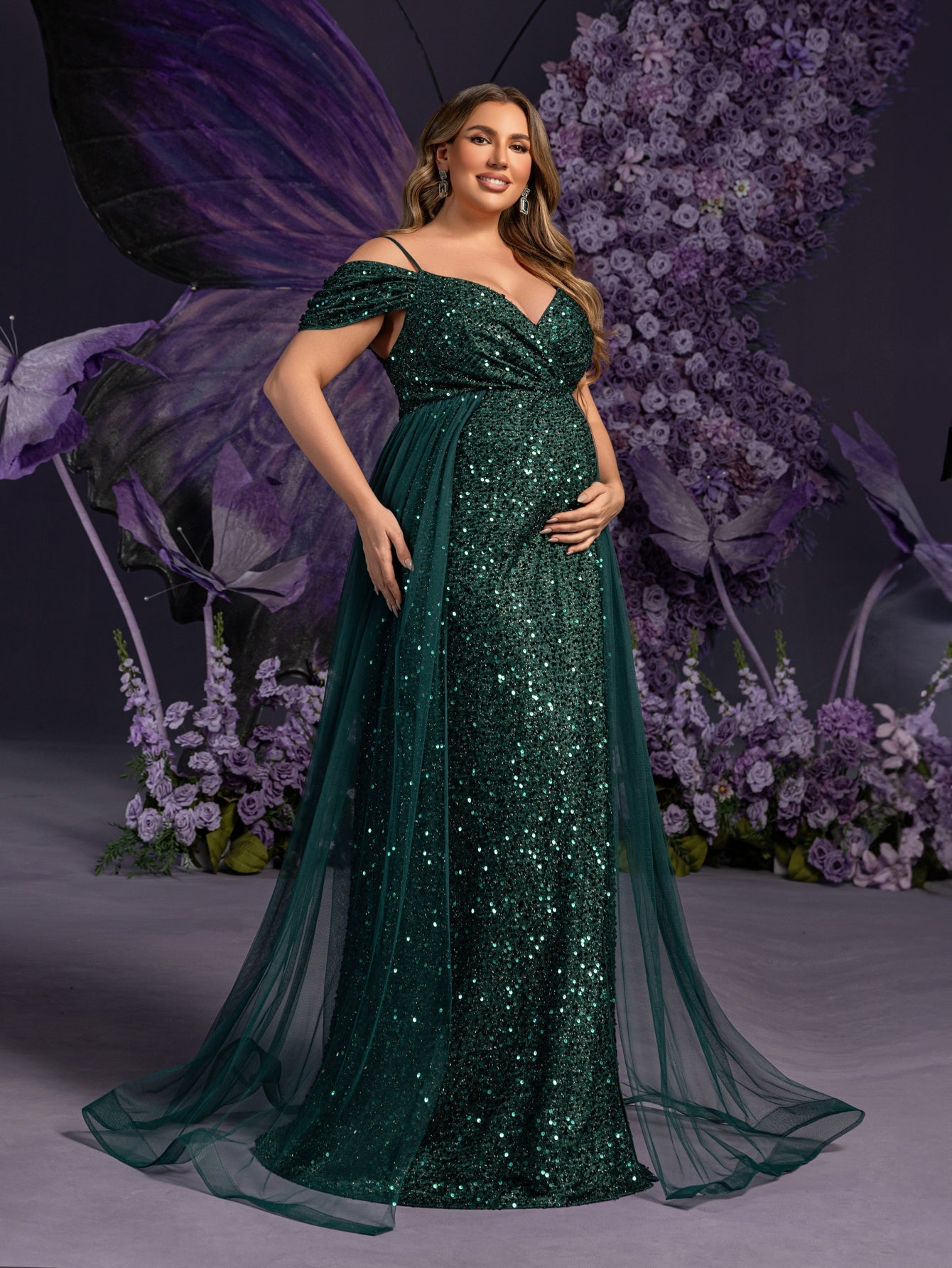 Plus Maternity  Glittering Evening Gown with Thigh-High Slit – Sequined Red Carpet Dress for Pregnancy Galas & Photoshoots