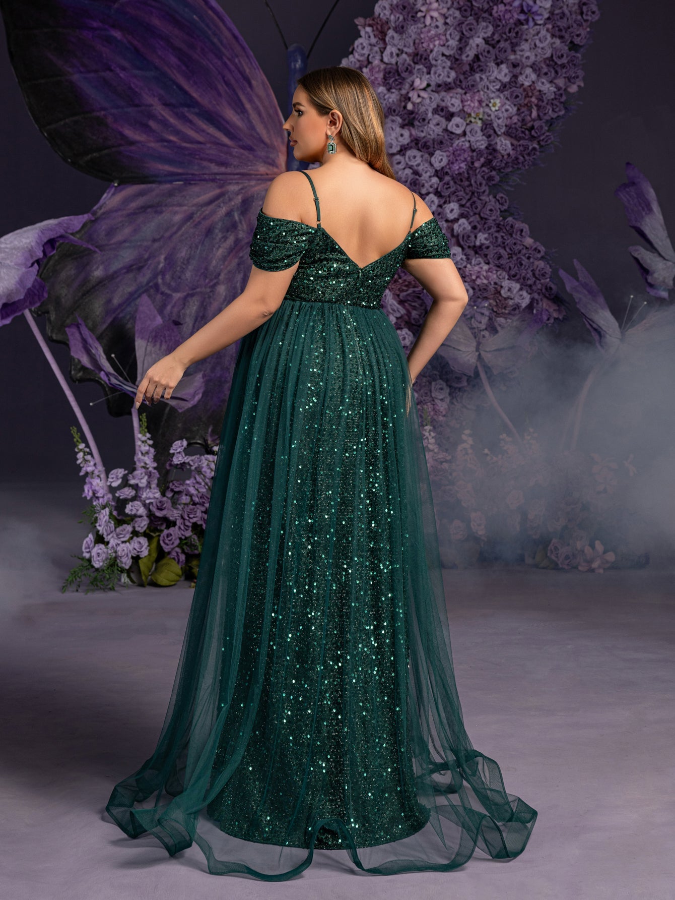 Plus Maternity  Glittering Evening Gown with Thigh-High Slit – Sequined Red Carpet Dress for Pregnancy Galas & Photoshoots