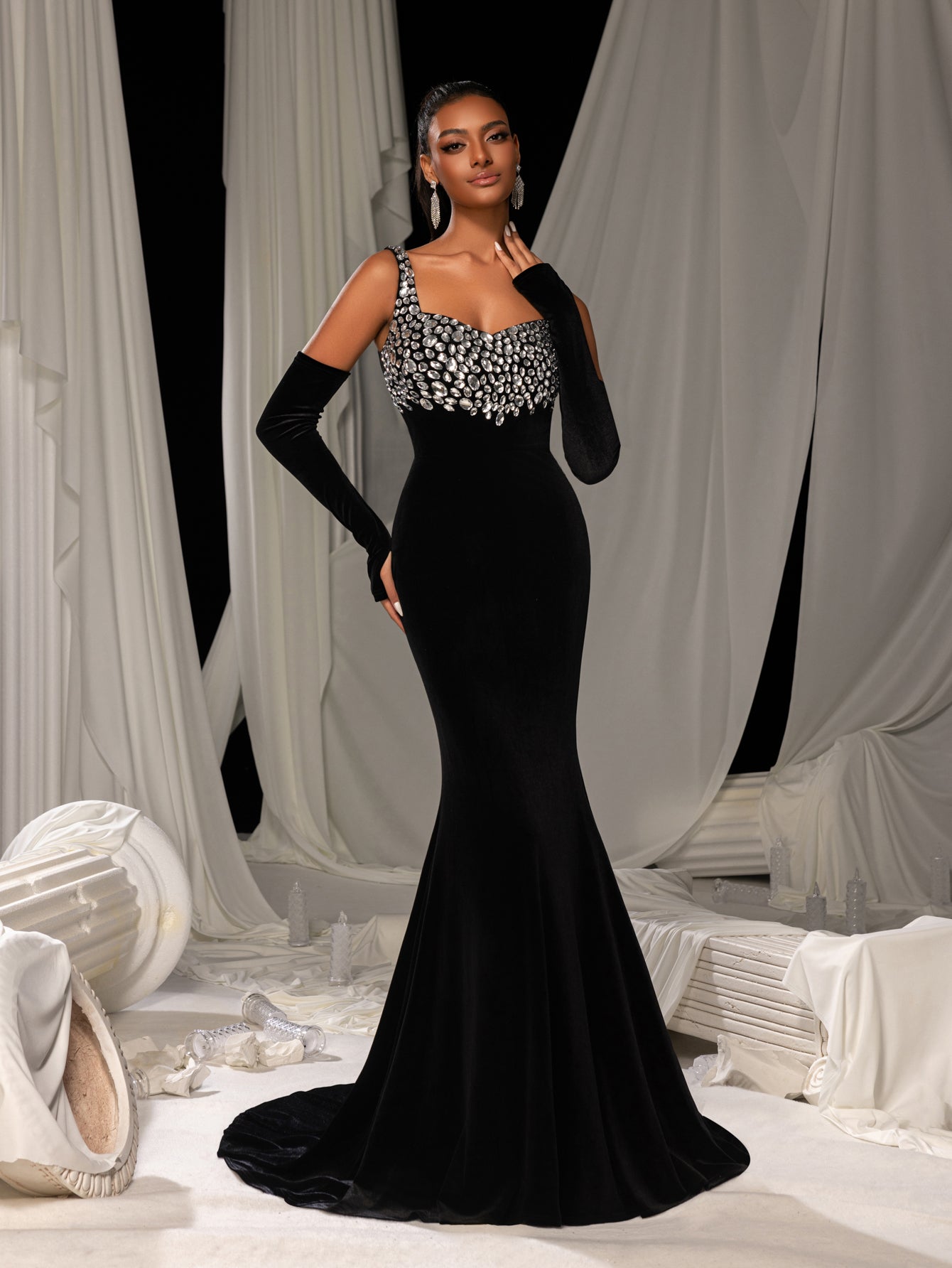 Vintage Velvet Mermaid Gown with Sweetheart Neckline, Sparkling Embellishments