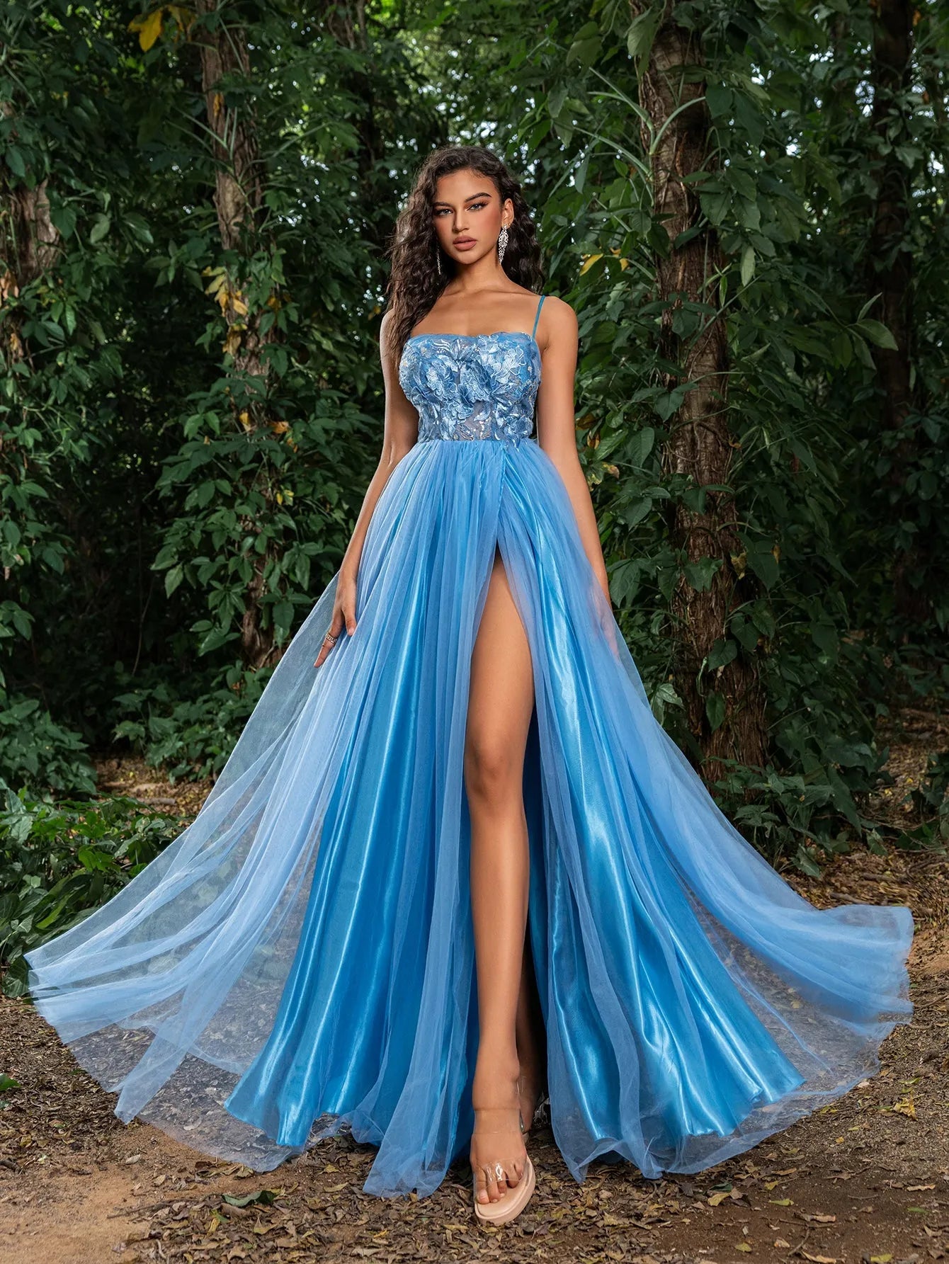 Gorgeous Applique Detail Bodice Lace-Up Back Cami Prom Dress Blue / M