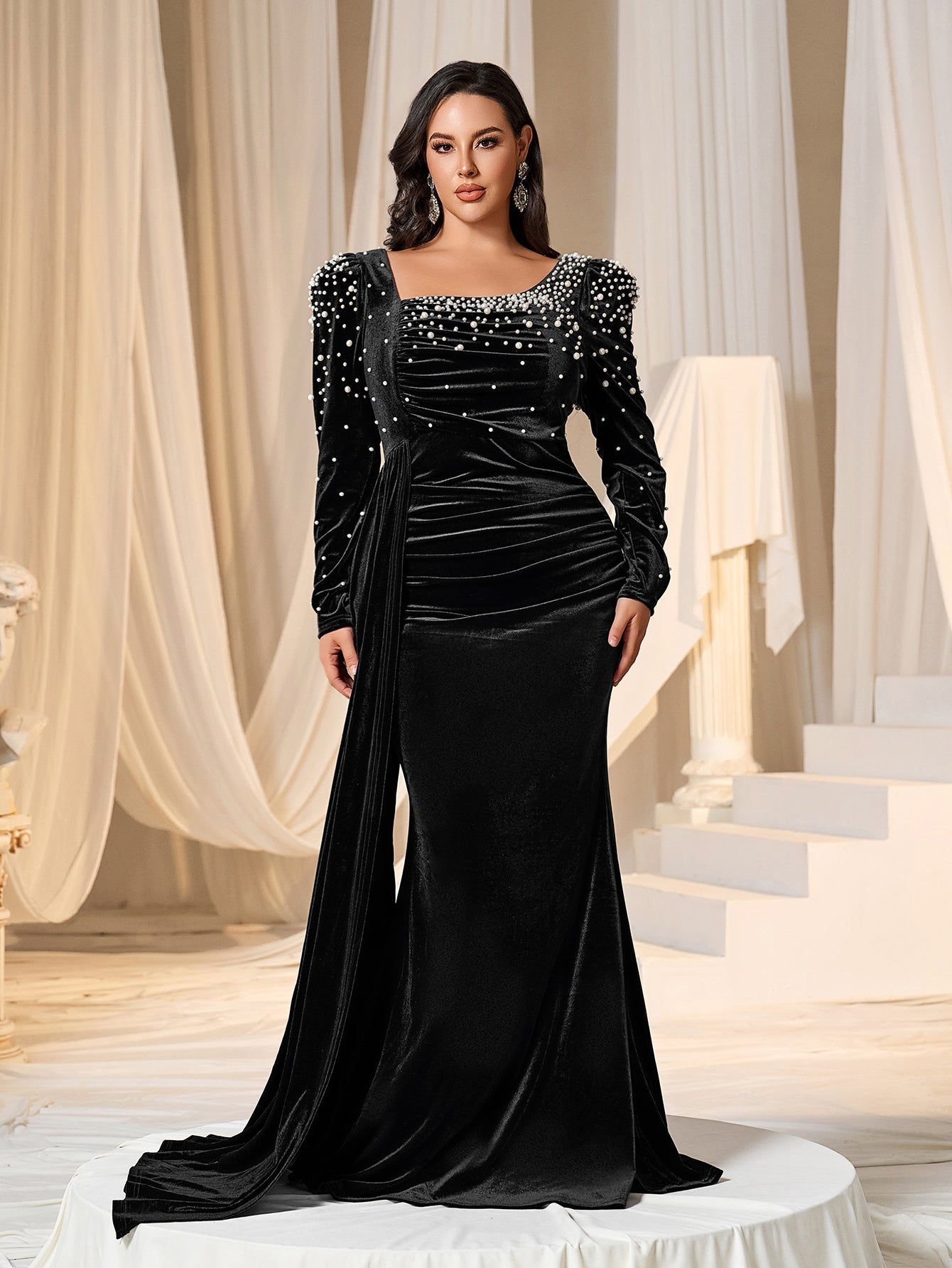 Plus Elegant Pearl Embellished Diagonal Neck Mermaid Hem Velvet Evening Dress
