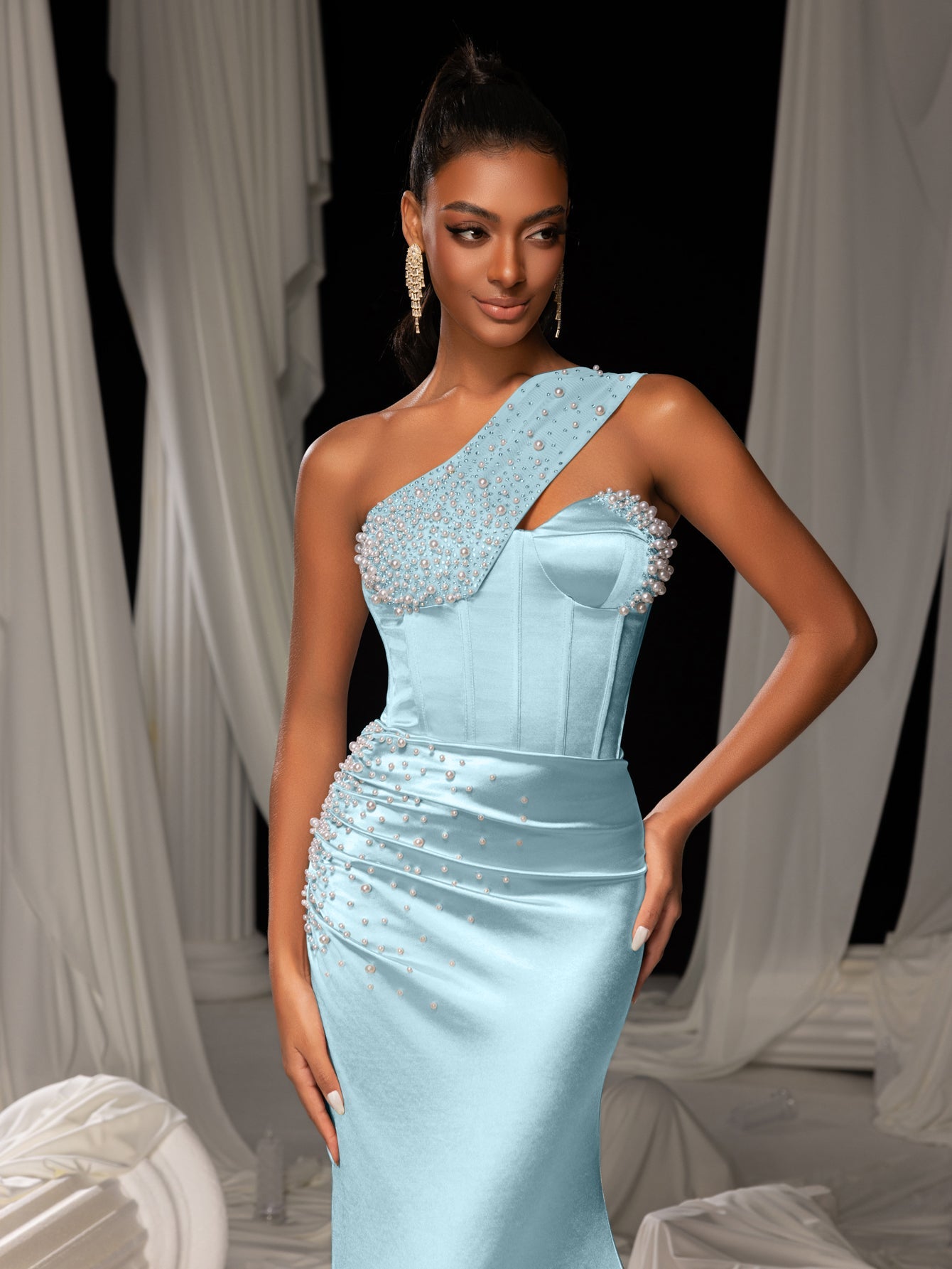 Elegant One Shoulder Mermaid Hem Satin Evening Dress with Pearl Accents
