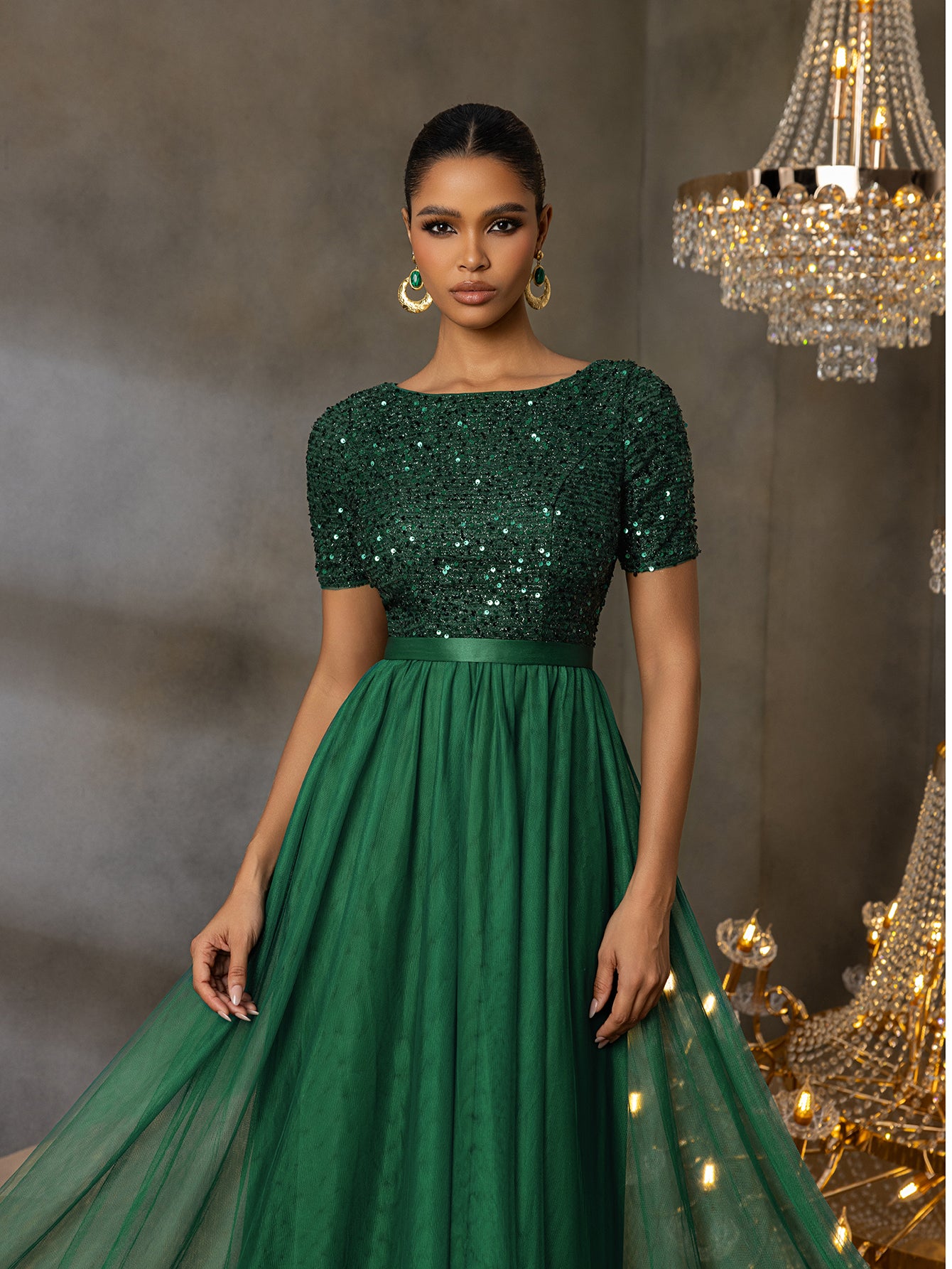 Elegant Tulle Party Dress with Sequin Top & Tulle Skirt – Luxury Evening Wear for Weddings, Formal Dinners & Red Carpet Events
