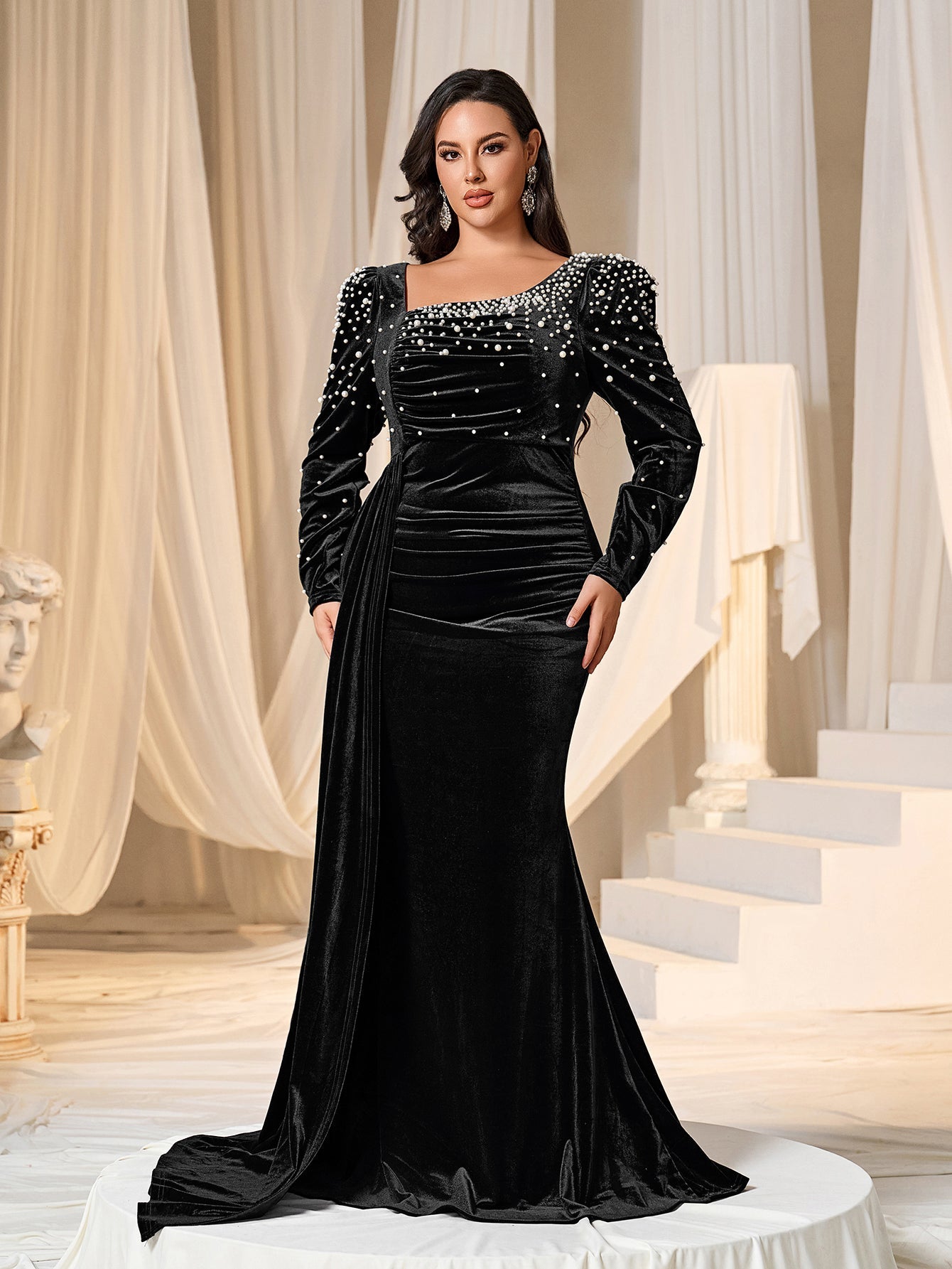 Plus Elegant Pearl Embellished Diagonal Neck Mermaid Hem Velvet Evening Dress