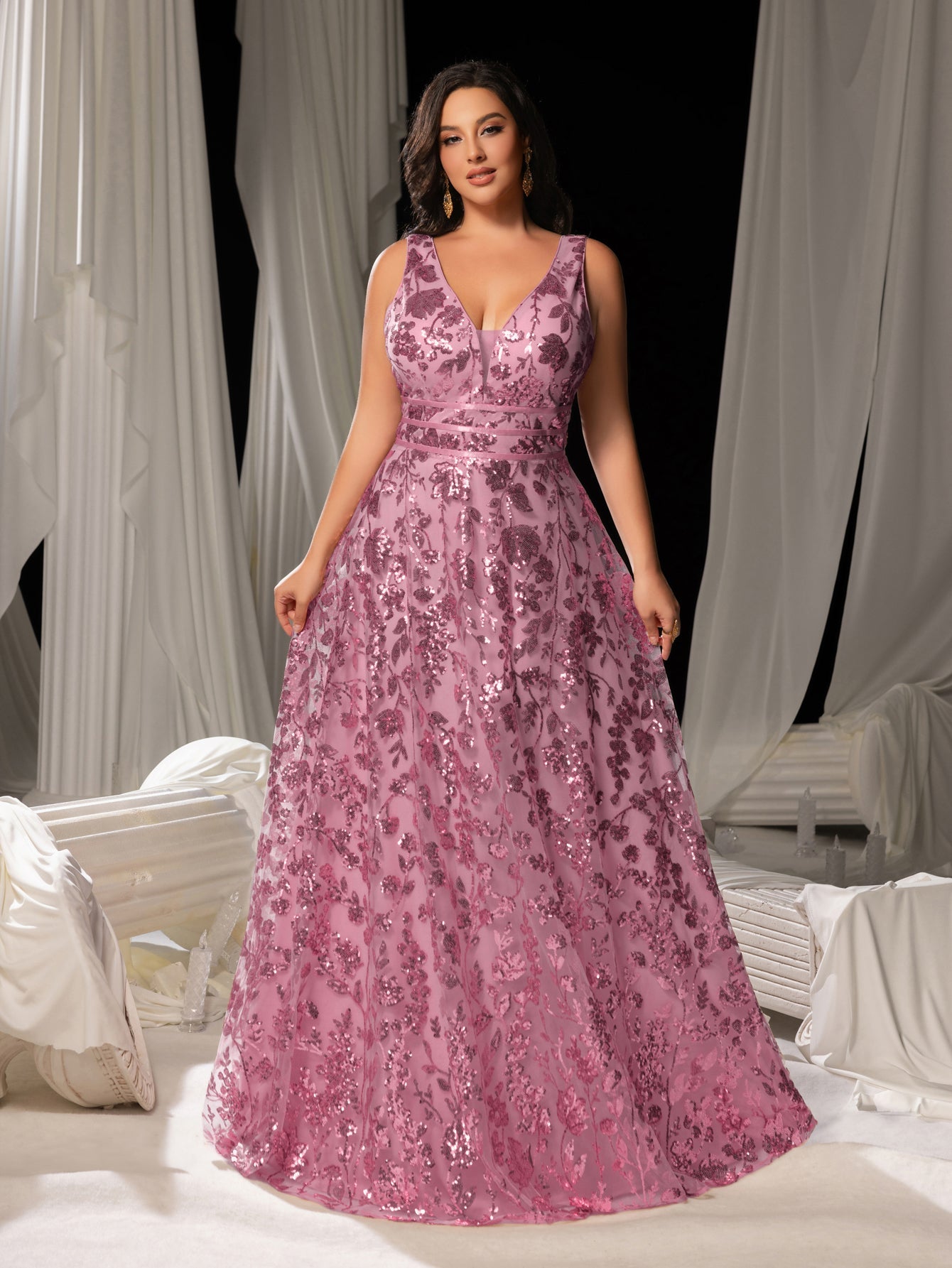 Party Dress Plus Size White Short Prom Dresses Plus Plunging Meck Backless Floral Sequin Prom Dress Party Dress Plus Size White Short Prom Dresses Plus Plunging Meck Backless Floral Sequin Prom Dress