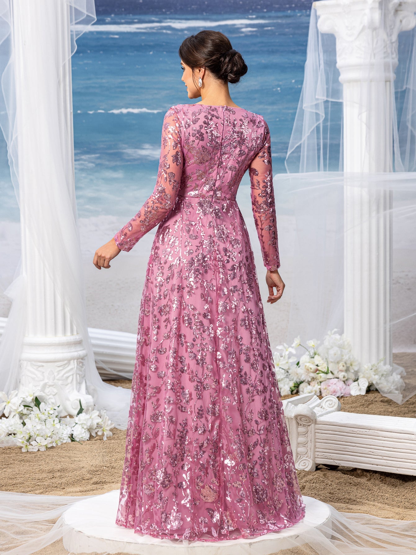 Womens' Elegant V-Neck Evening Gown with Delicate Lace & Silver Embroidery – Long Flowing Skirt for Seaside Weddings & Romantic Beach Events