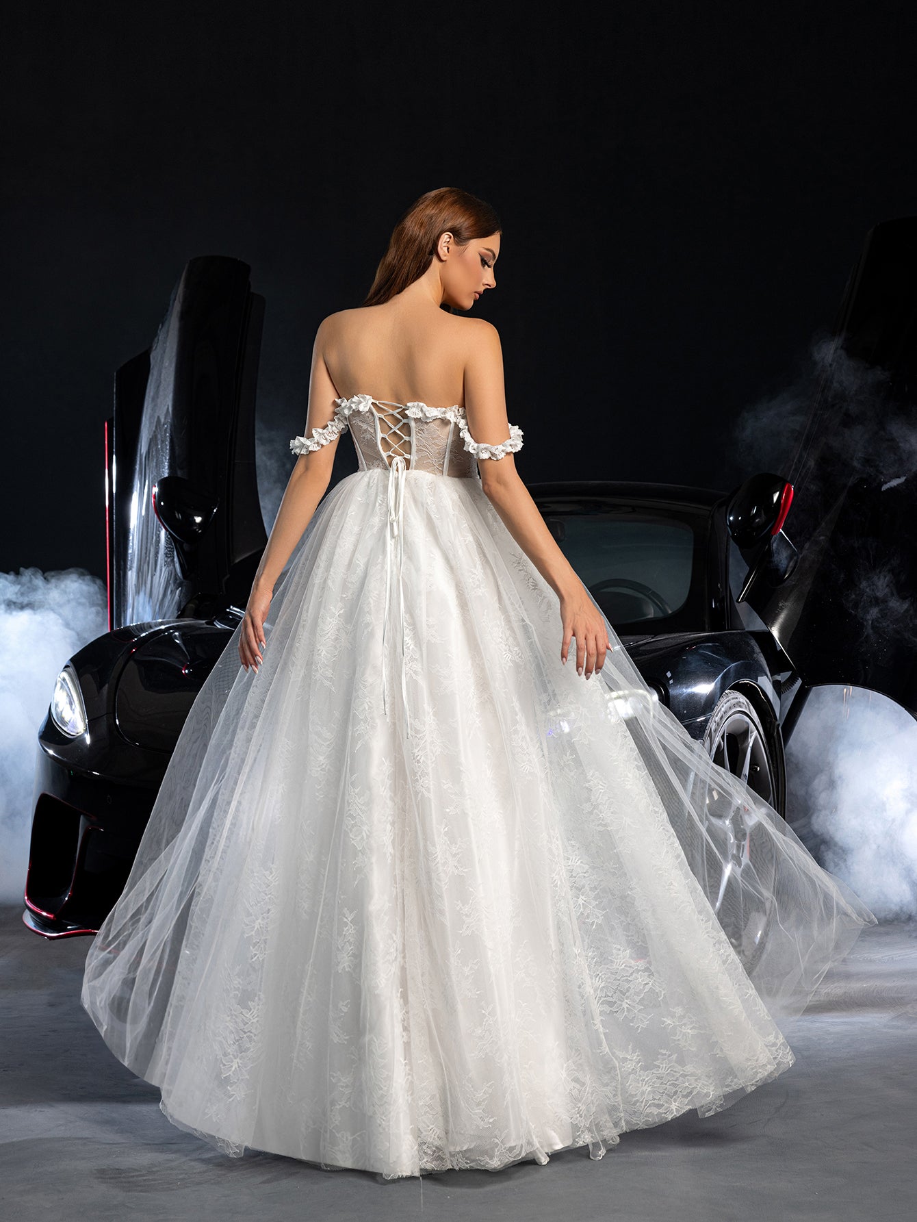 Elegant Off Shoulder Lace Bodice Contrast Tulle Hem Wedding  Dress
