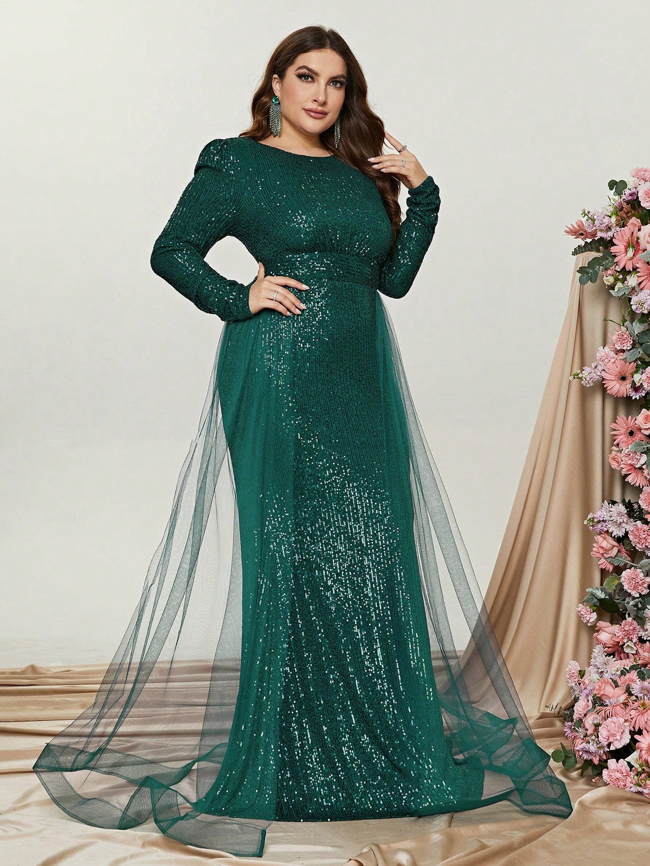 Long Sleeve Sequin Mermaid Dresses With Mesh Layer on Waist