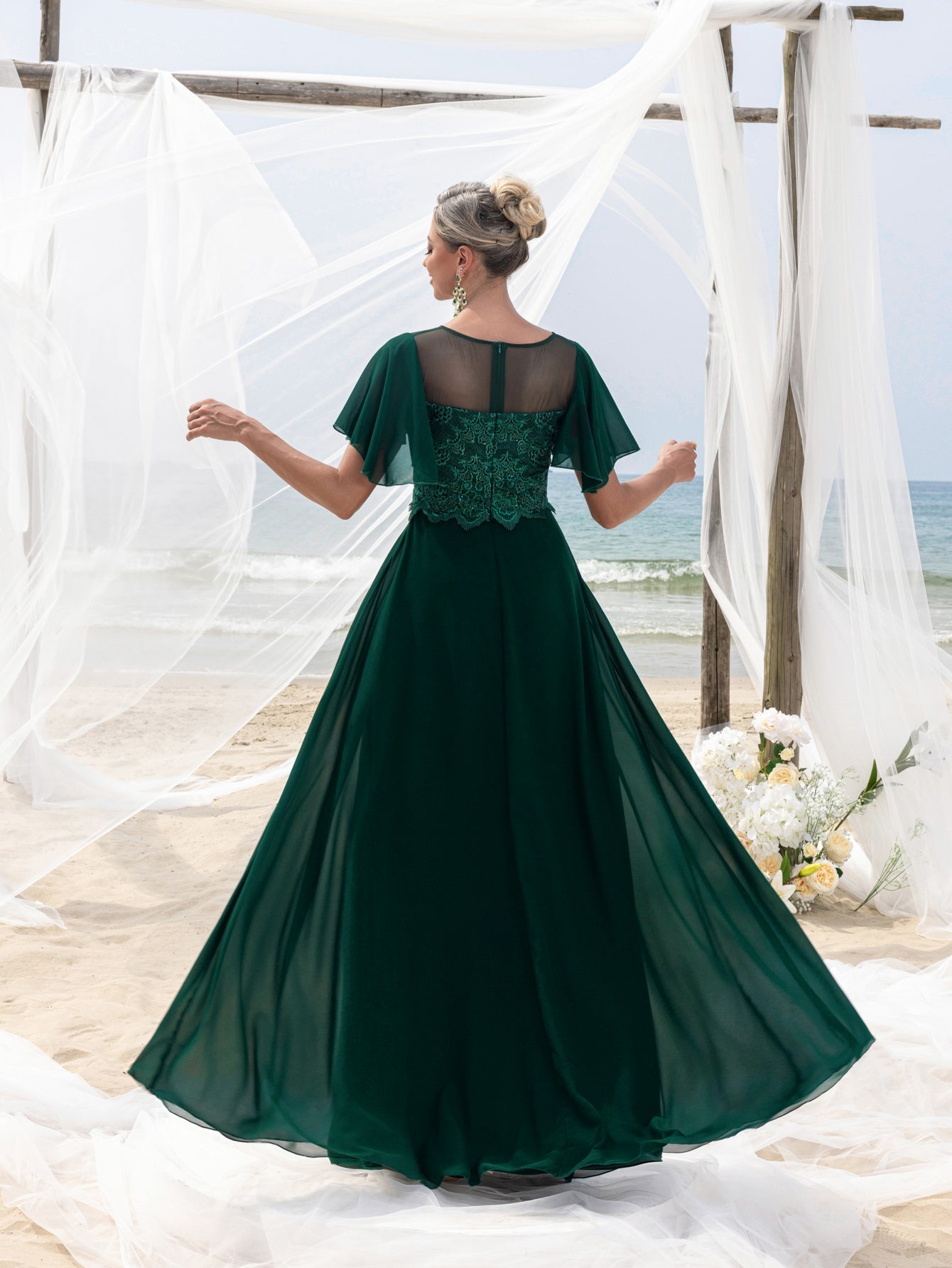 Womens' Elegant Lace Floor-Length Evening Gown for Mother of the Bride – Flared Short Sleeves, Chest-to-Waist Lace Motifs, Voluminous Flowing Skirt for Beach Coastal Weddings & Family Gatherings