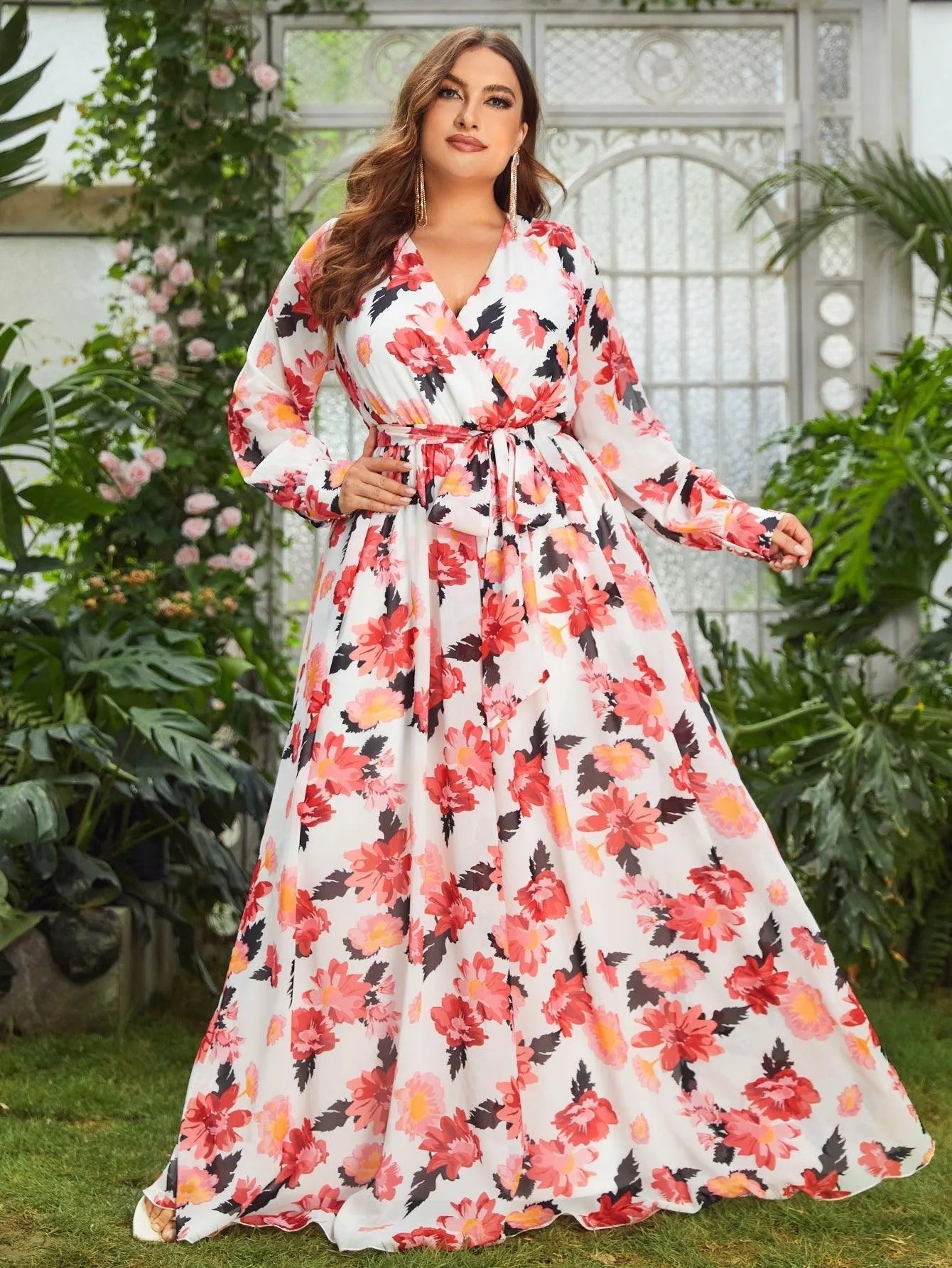 Plus Floral Elegance Long-Sleeve Maxi Dress, White / 1XL