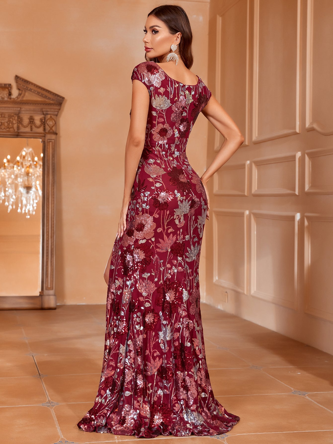 Elegant Sweetheart Sleeveless Floral Sequins Slit Prom Dresses