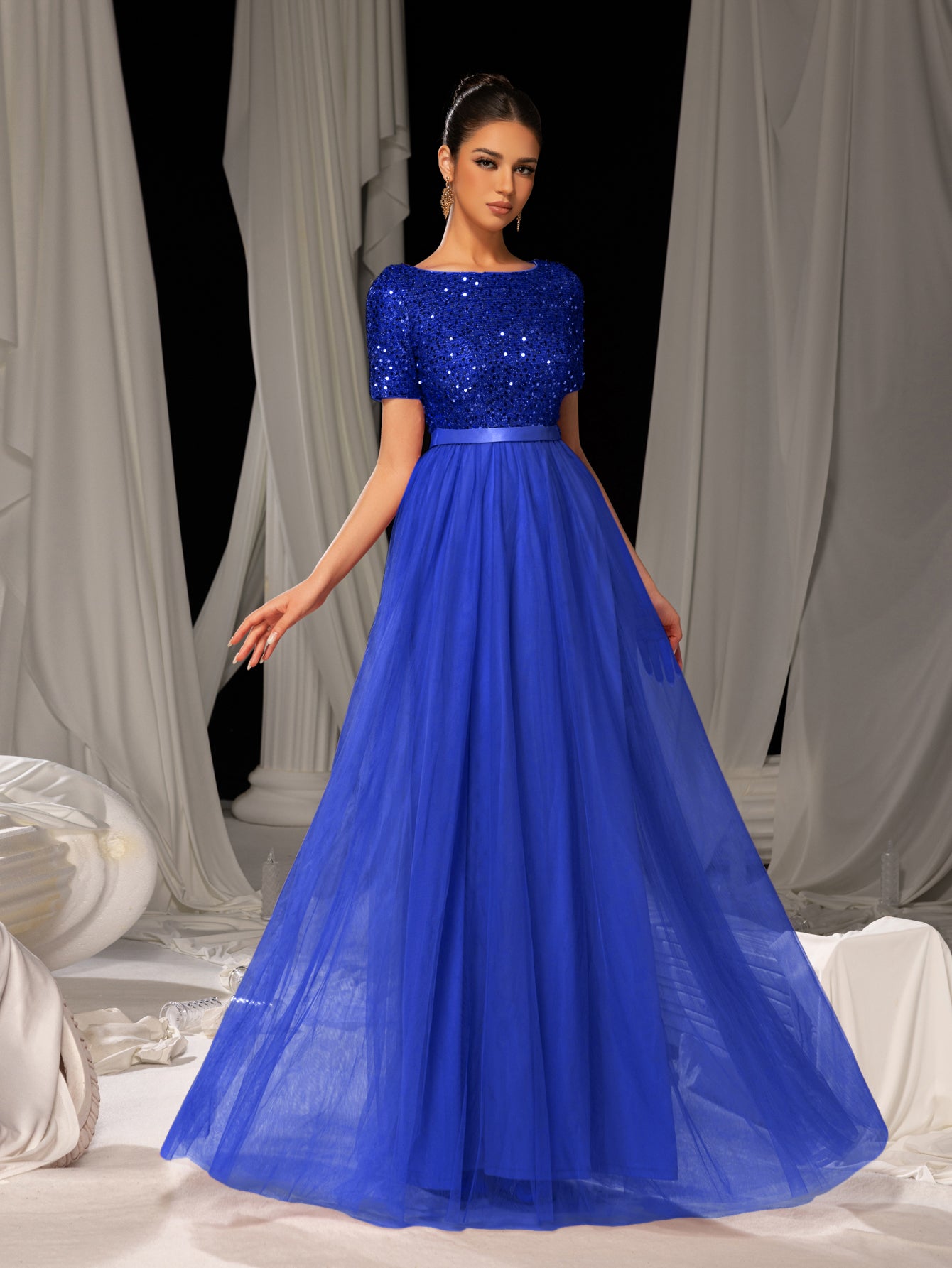 Elegant Tulle Party Dress with Sequin Top & Tulle Skirt – Luxury Evening Wear for Weddings, Formal Dinners & Red Carpet Events