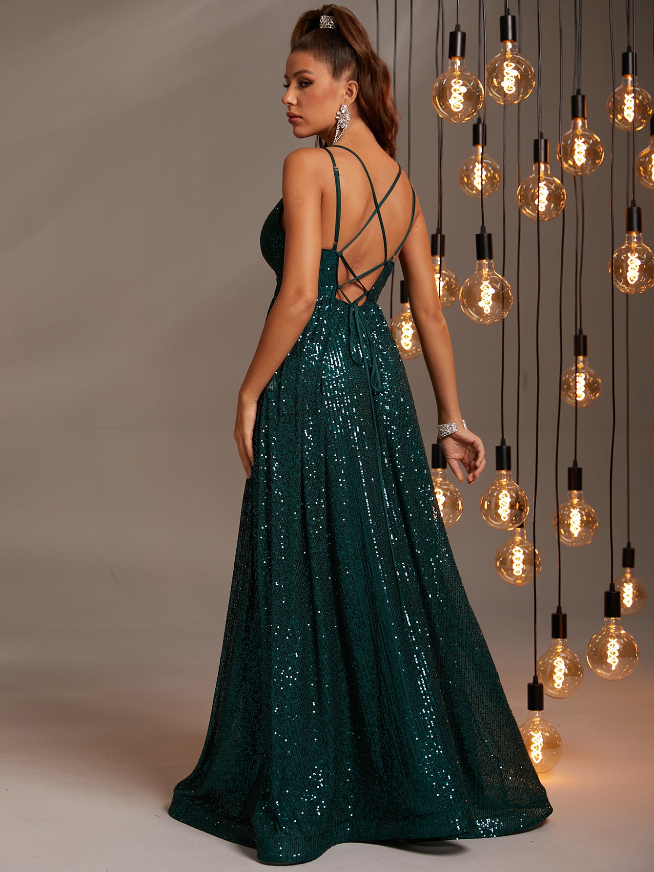 Elegant Spaghetti Strap Sleeveless Sequin Prom Dress