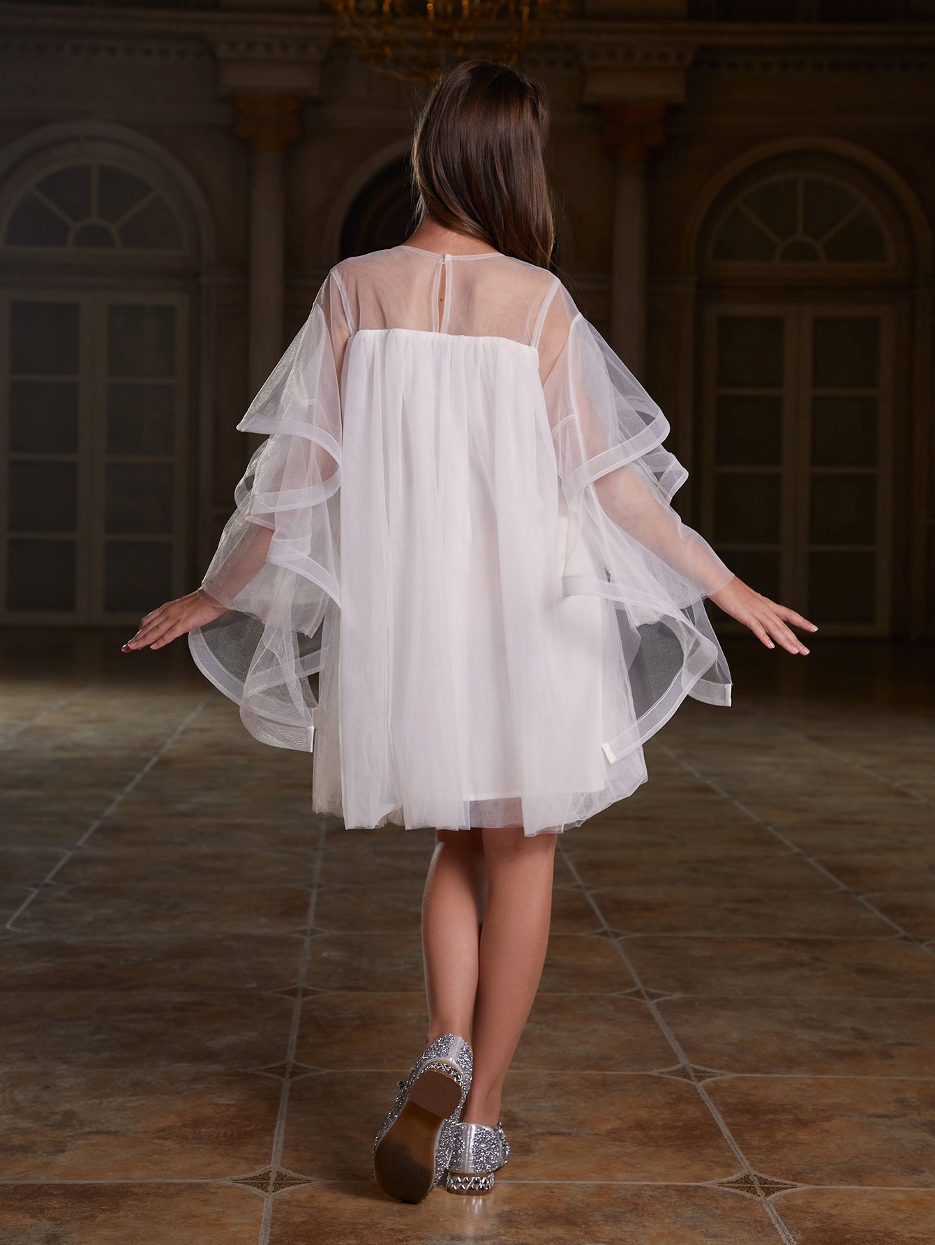 Girl's Applique Detail Irregular Sleeve Mesh Party Dress