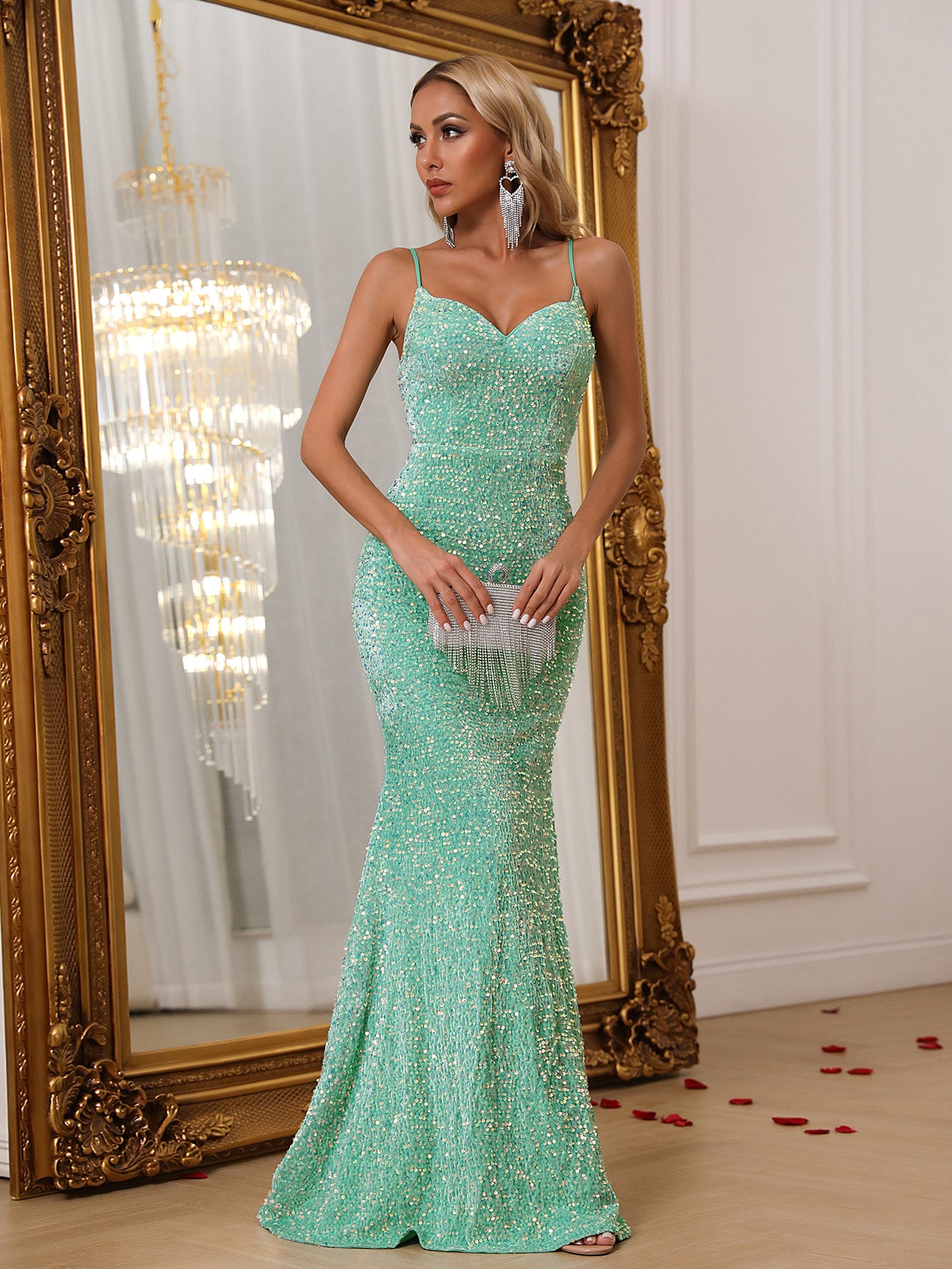 Elegant Spaghetti Strap Sleeveless Sequin Mermaid Dresses