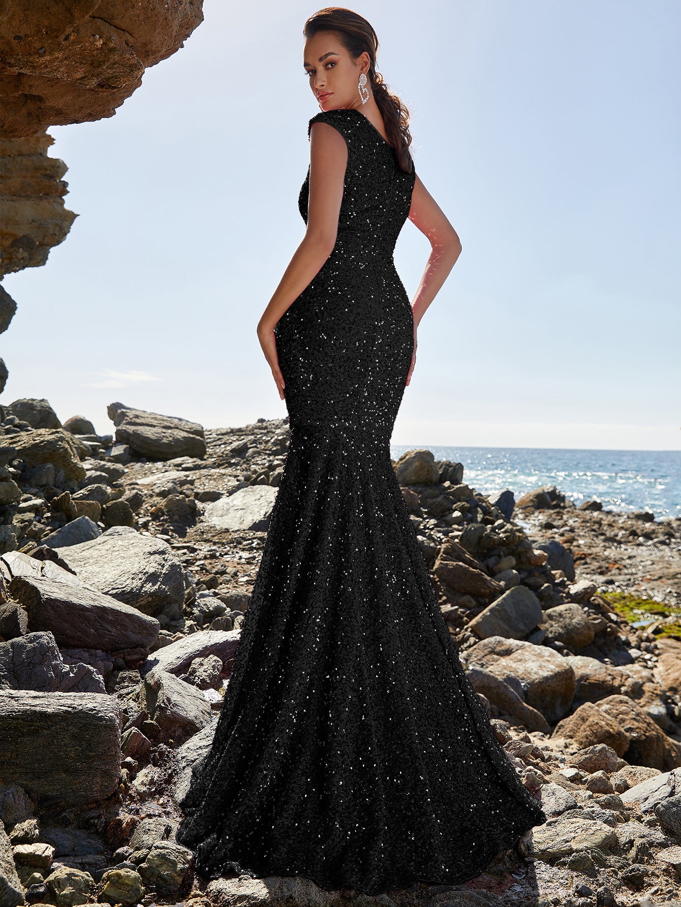 Elegant Black Sequin Sweetheart Prom Dresses