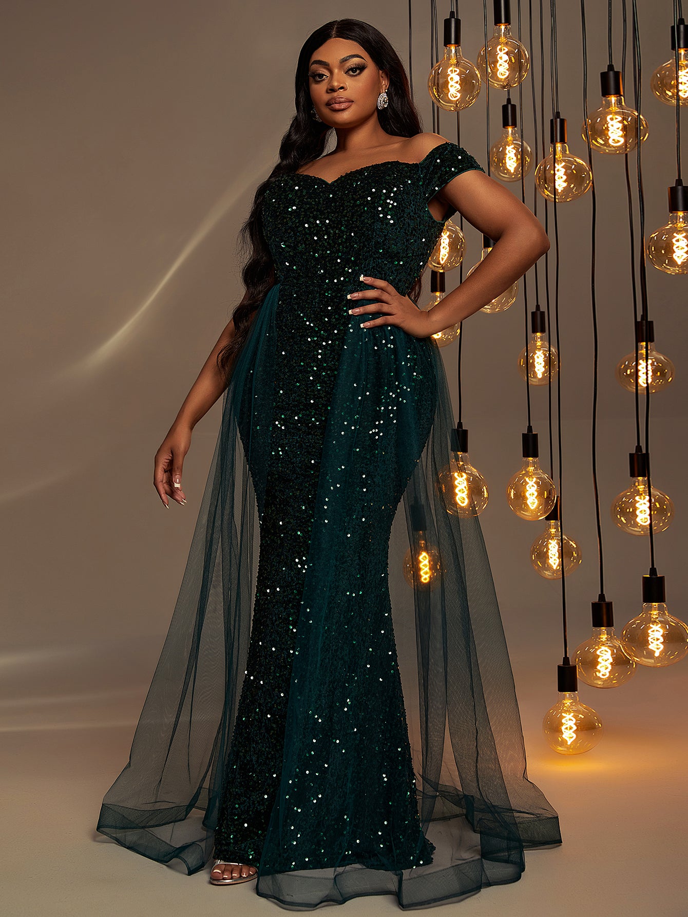 Plus Curve Off The Shoulder Sweetheart Mesh Overlay Dresses